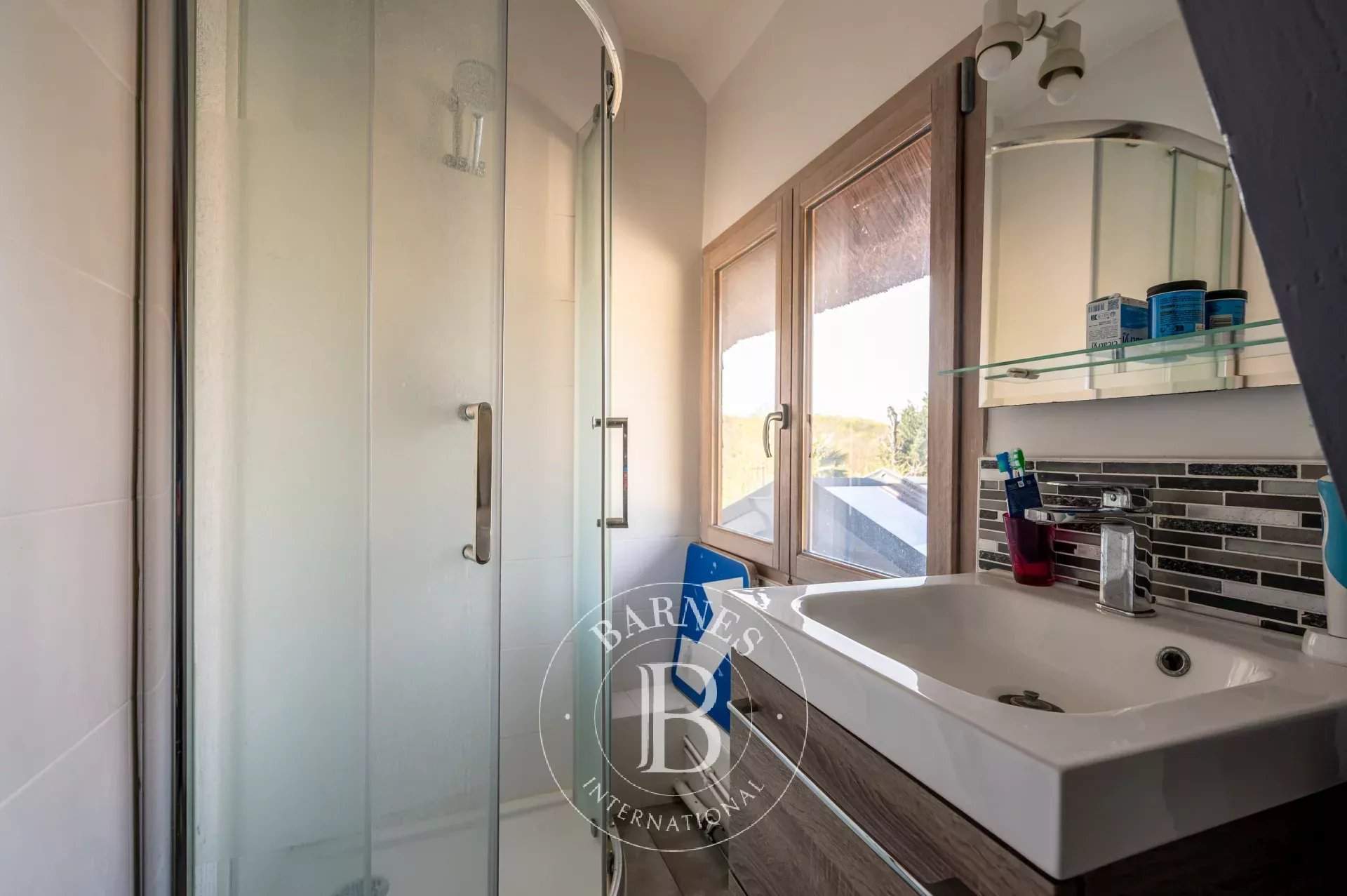 Rueil-Malmaison  - Maison 7 Pi&egrave;ces 6 Chambres - picture 17