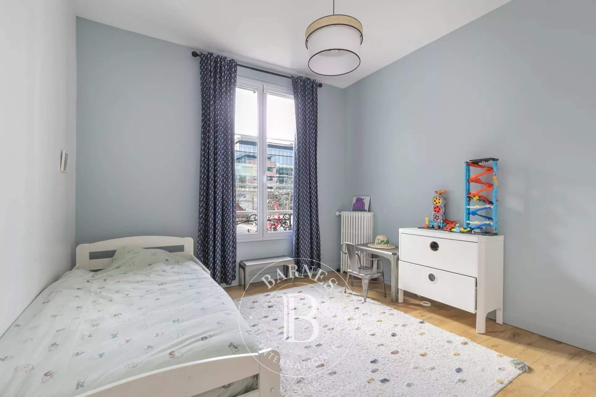 Suresnes  - Maison 8 Pi&egrave;ces 5 Chambres - picture 14