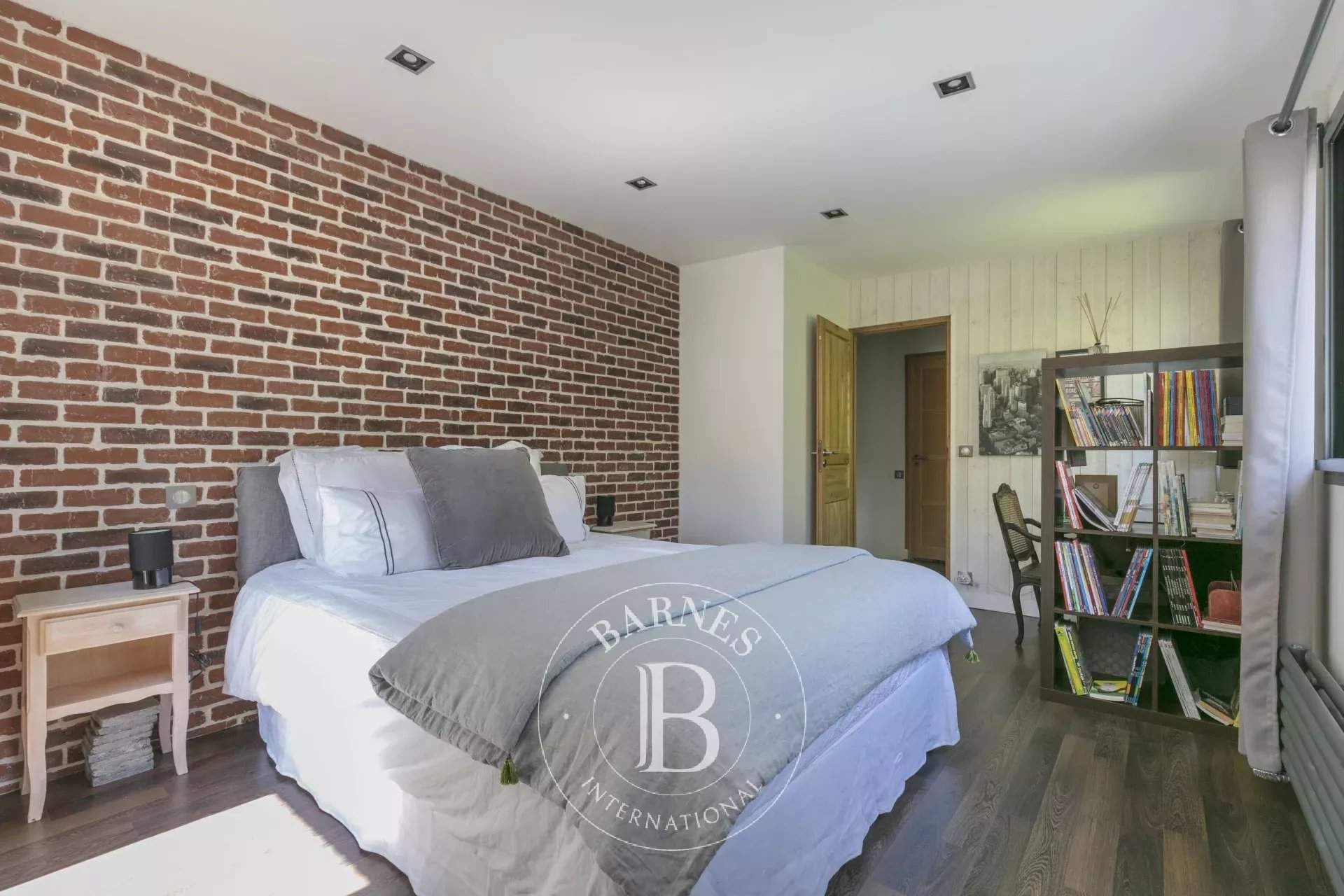 Courbevoie  - Maison 10 Pi&egrave;ces 6 Chambres - picture 19