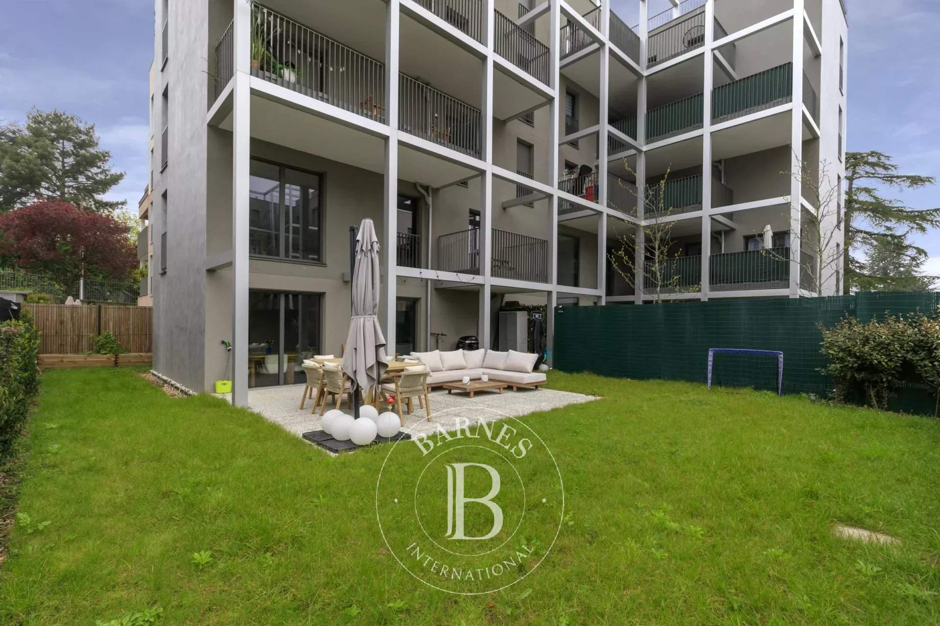 Rueil-Malmaison  - Apartment 3 Bedrooms - picture 19