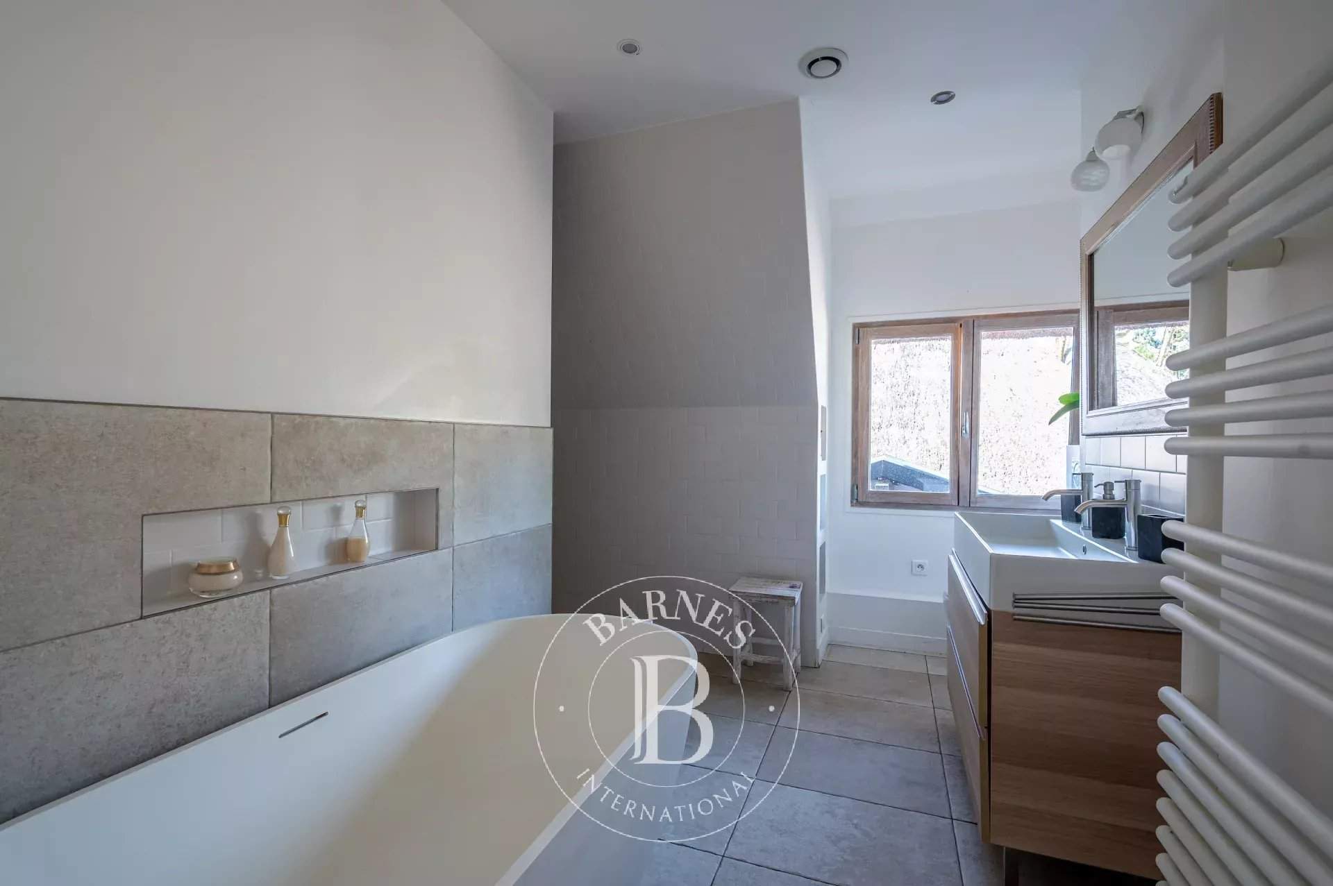 Rueil-Malmaison  - Maison 7 Pi&egrave;ces 6 Chambres - picture 15