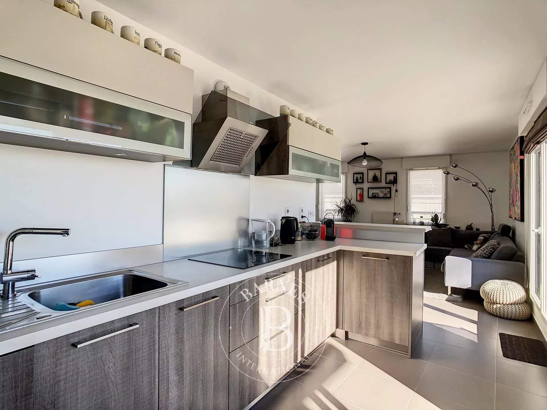 Suresnes  - Piso 4 Cuartos 4 Habitaciones - picture 8