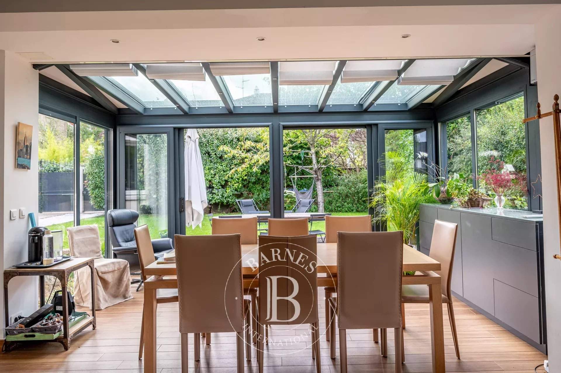 Rueil-Malmaison  - Maison 8 Pi&egrave;ces 5 Chambres - picture 8