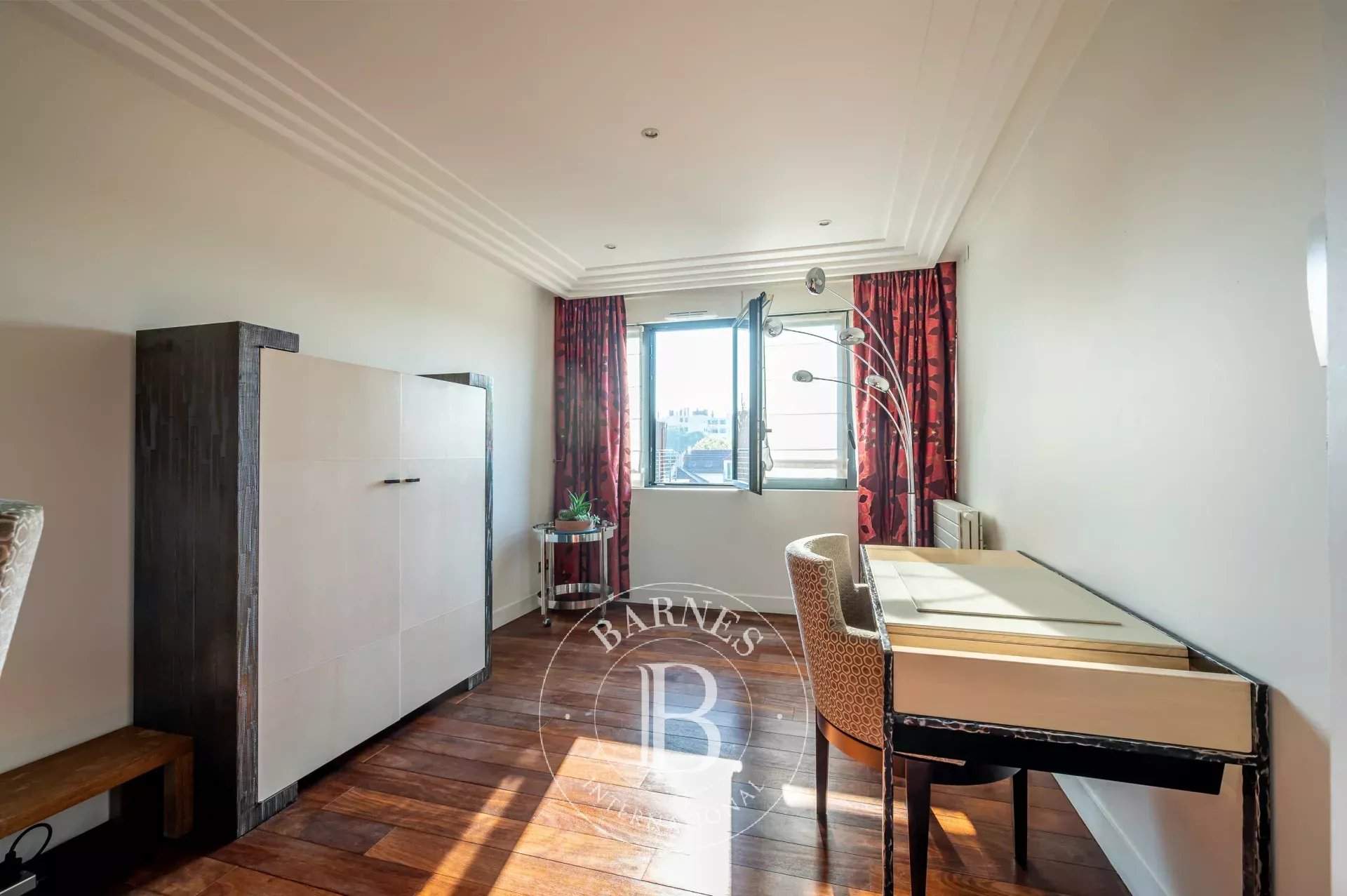 Rueil-Malmaison  - Apartment 3 Bedrooms - picture 14