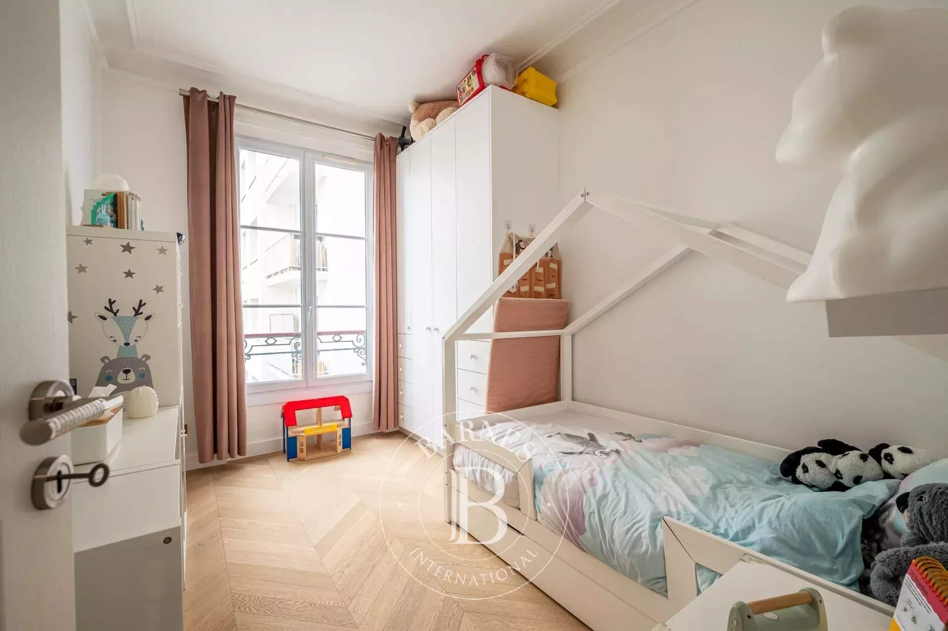 Asnières-sur-Seine  - Piso 5 Cuartos 4 Habitaciones - picture 11