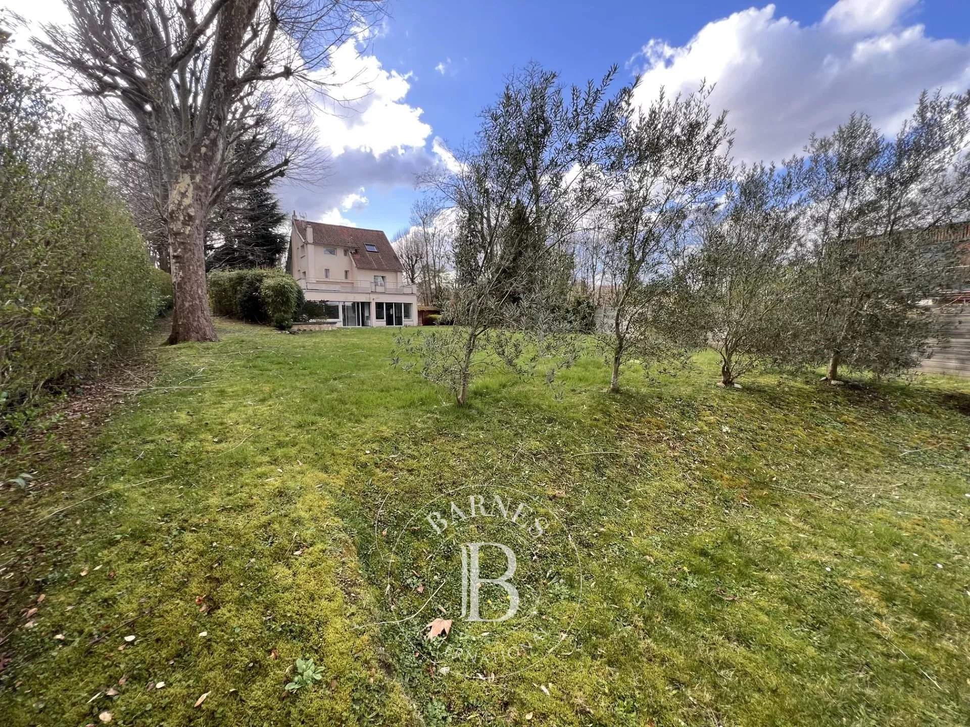 Rueil-Malmaison  - House 4 Bedrooms - picture 1