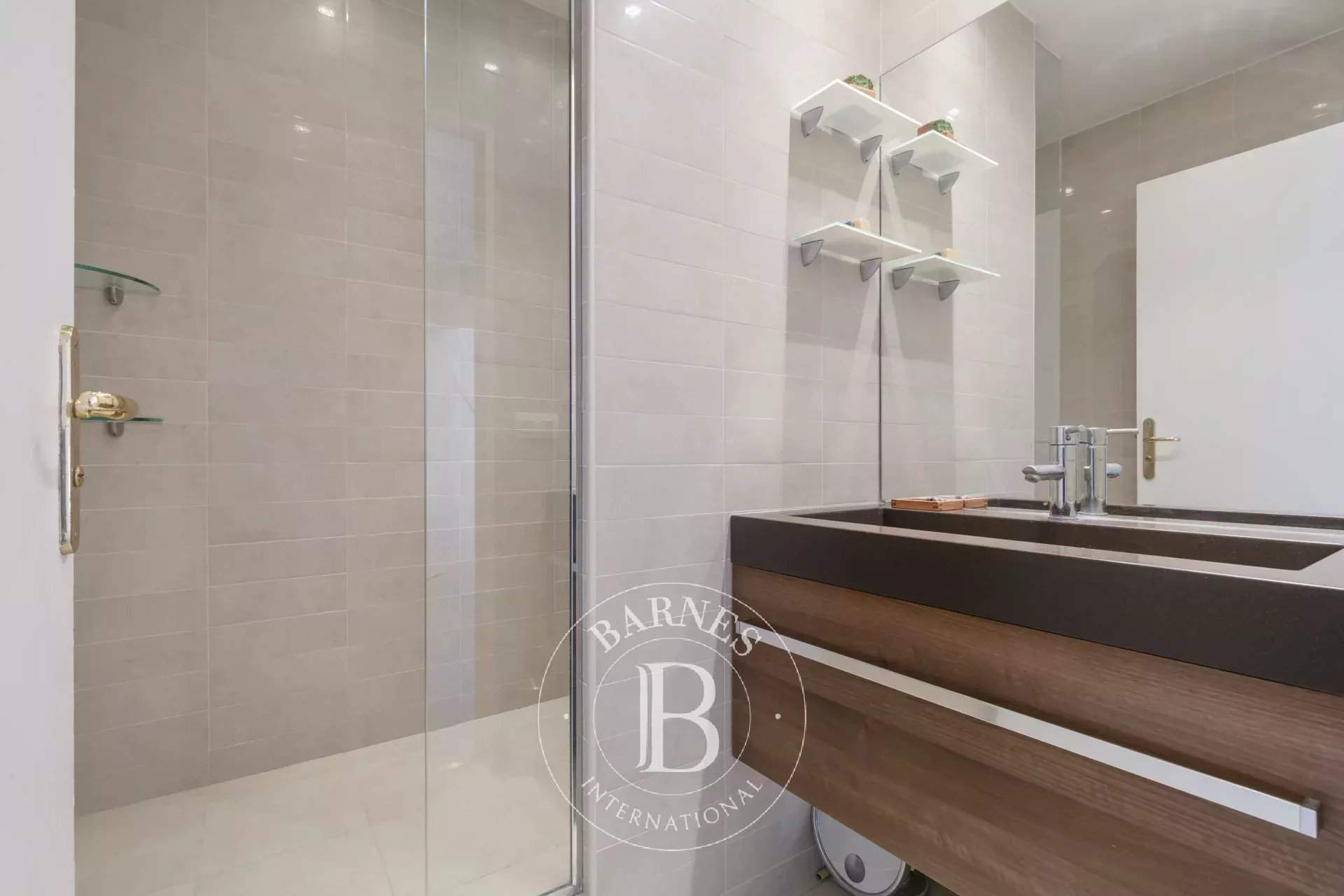 Suresnes  - Duplex 5 Pi&egrave;ces 3 Chambres - picture 12