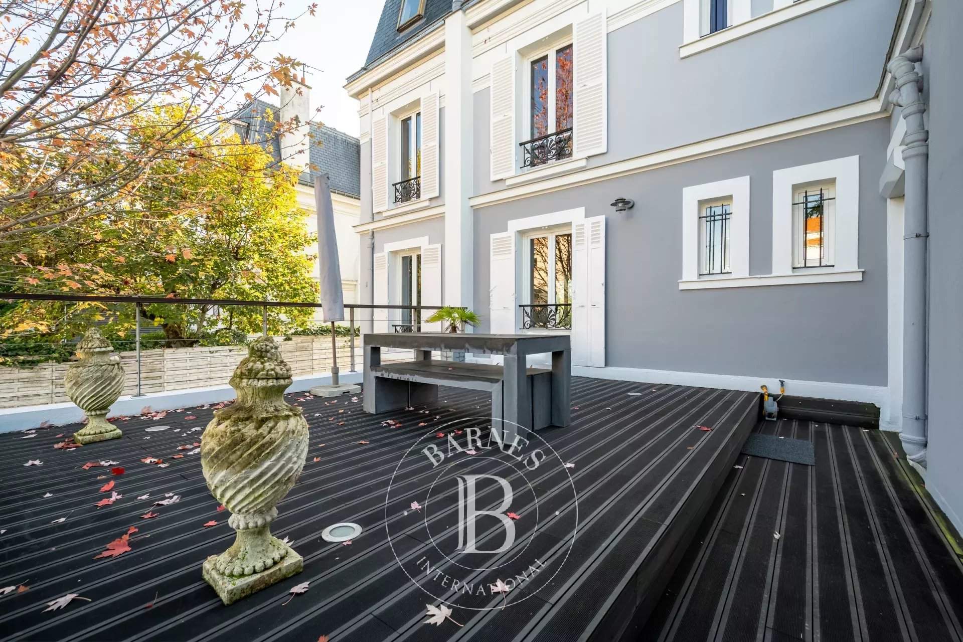 Asnières-sur-Seine  - Maison 8 Pièces 5 Chambres - picture 11