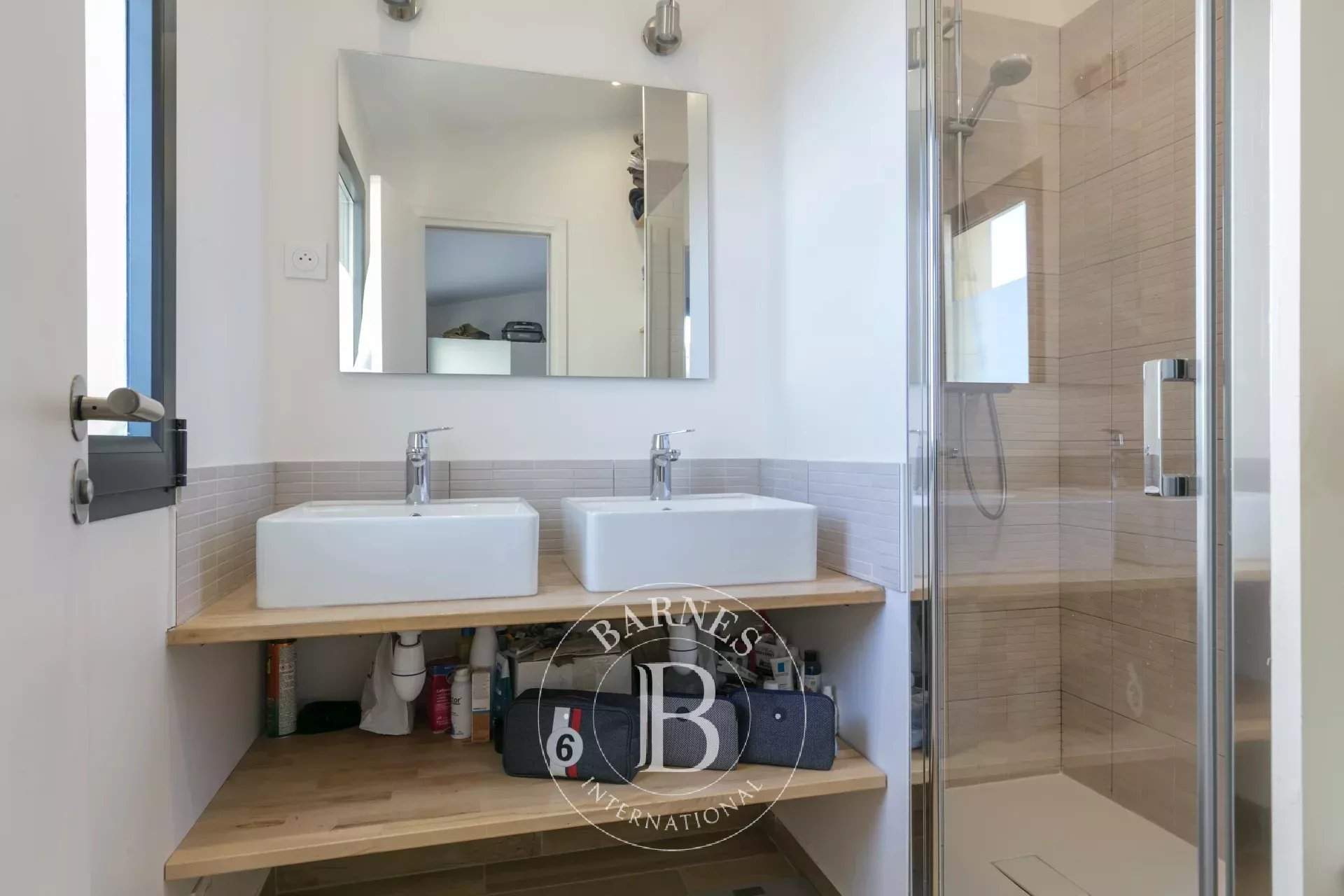 Suresnes  - Maison 6 Pi&egrave;ces 4 Chambres - picture 7