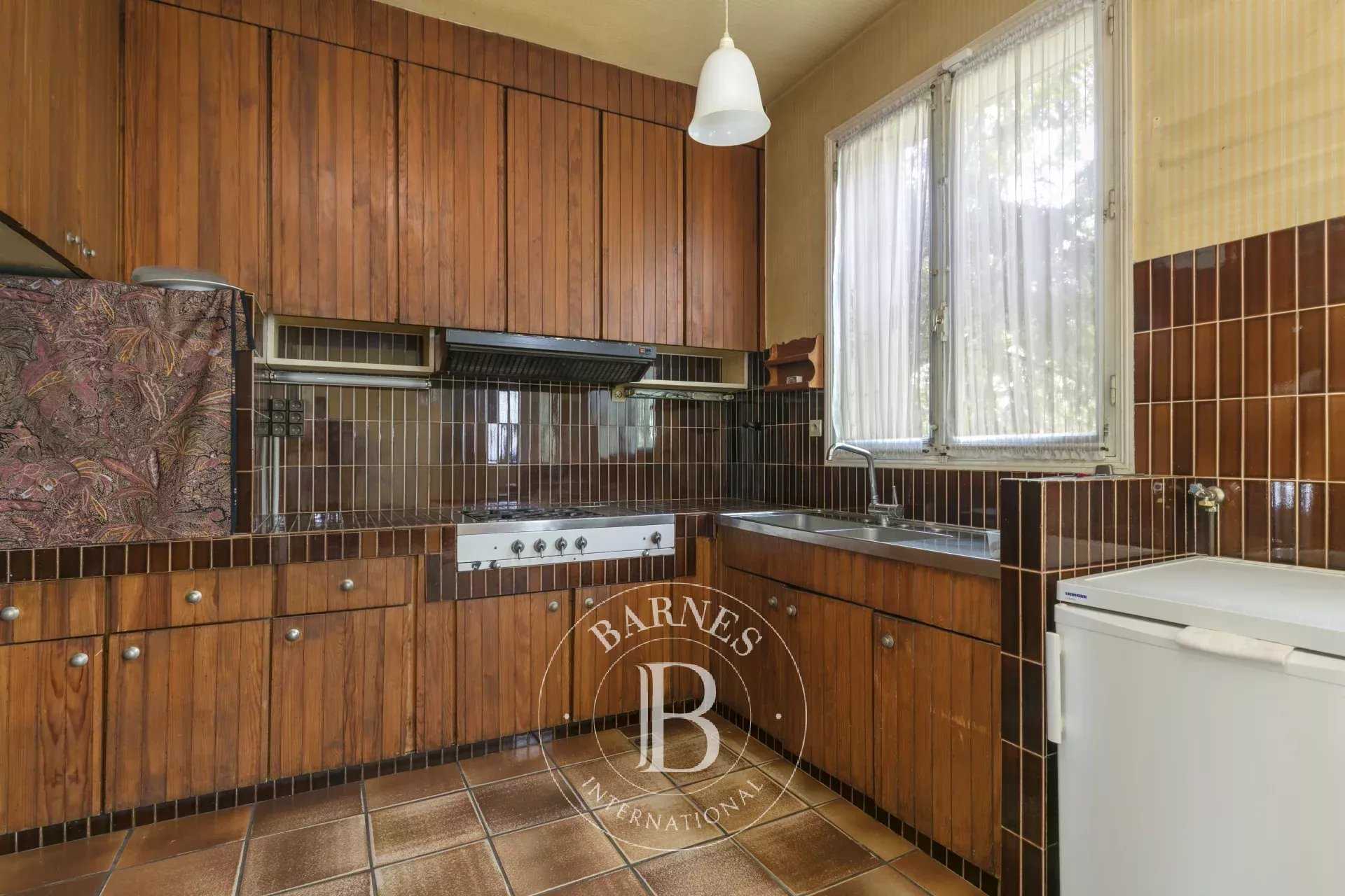 Saint-Cloud  - House 9 Bedrooms