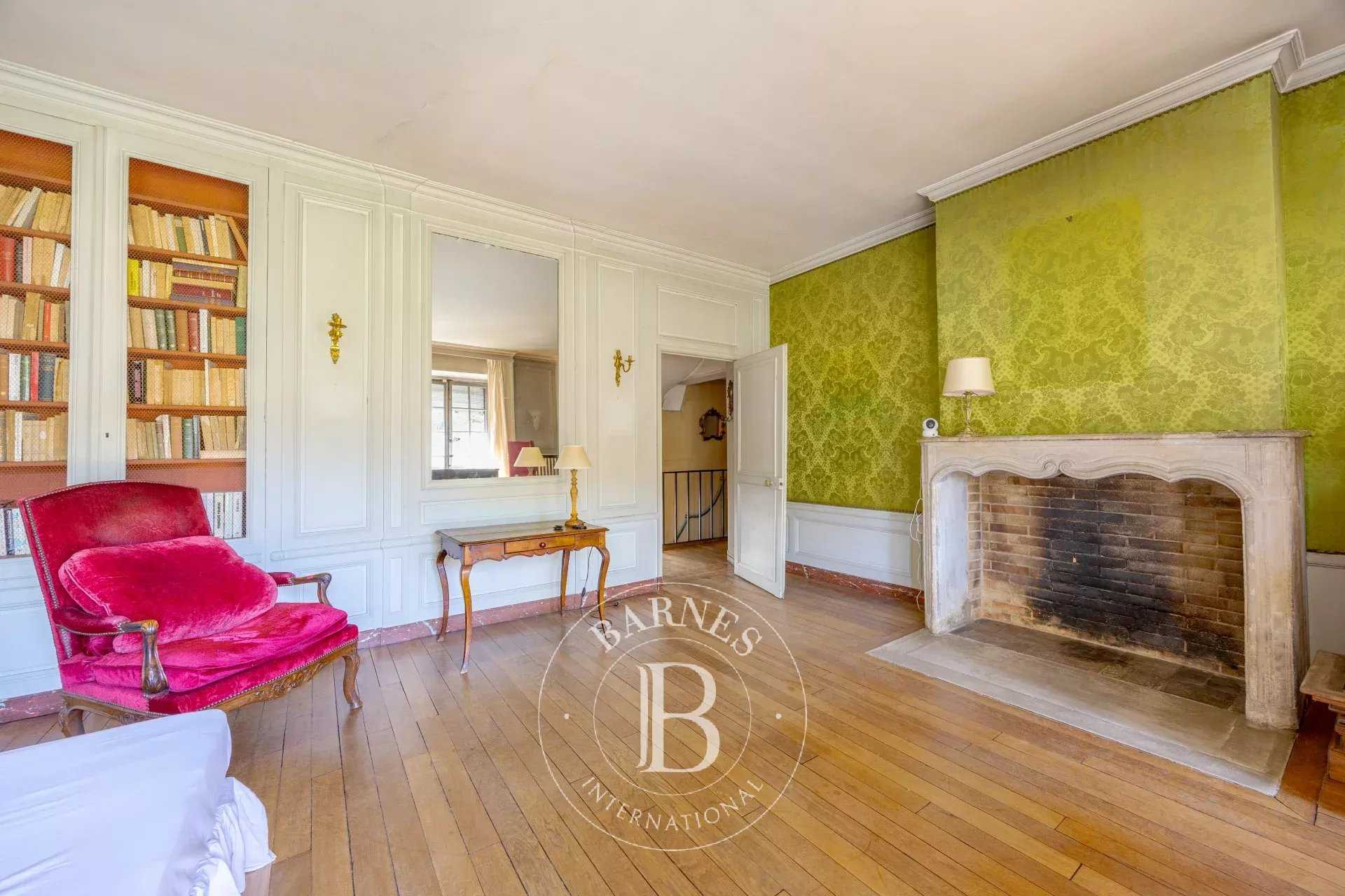 Marnes-la-Coquette  - Maison de village 10 Pi&egrave;ces 6 Chambres