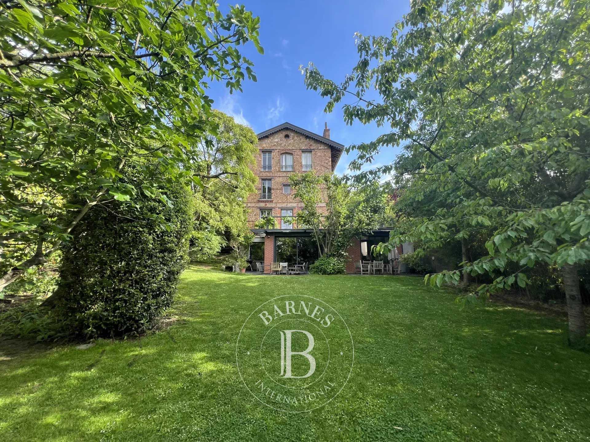 Sèvres  - House 7 Bedrooms