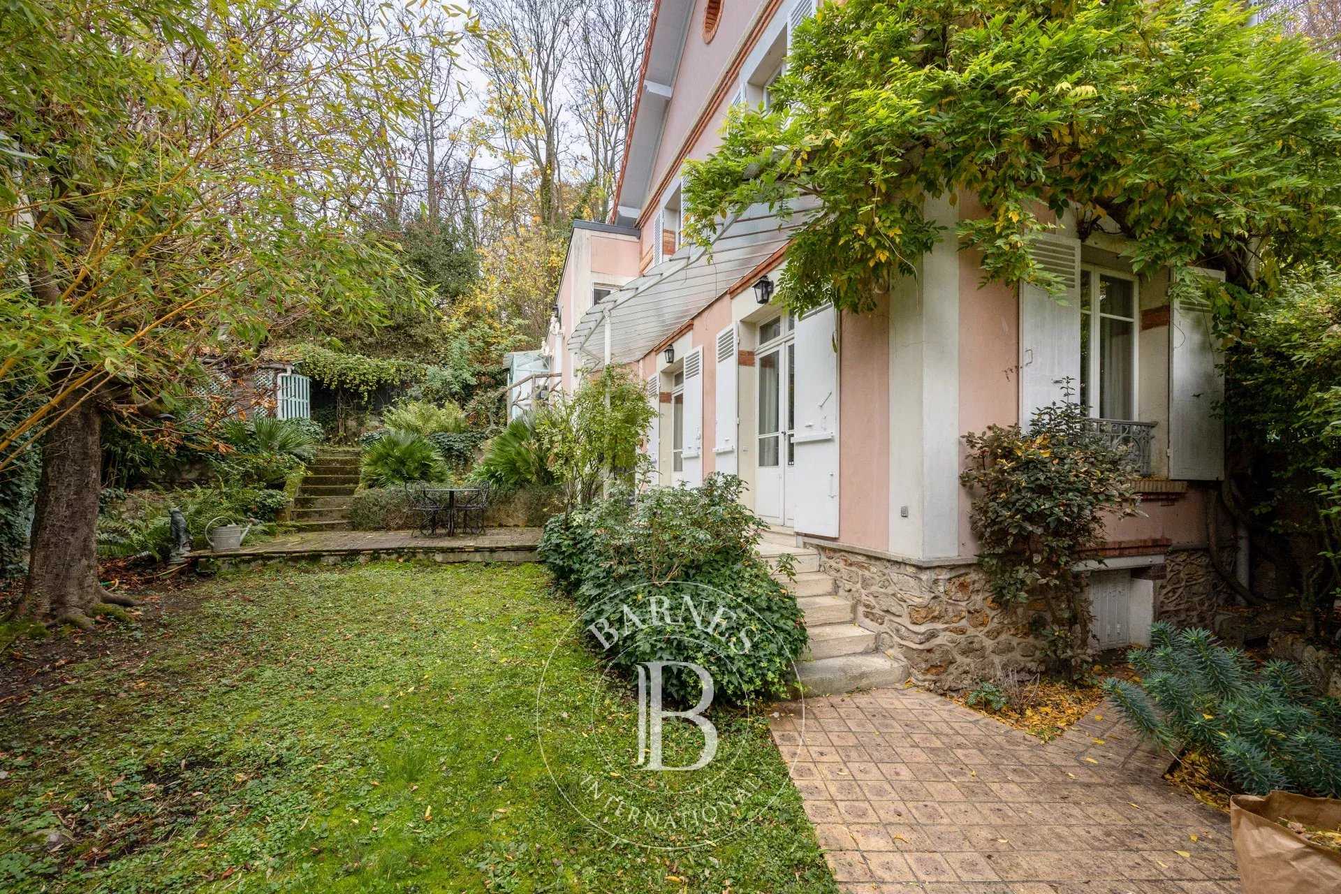 Meudon  - Maison 5 Pi&egrave;ces 3 Chambres