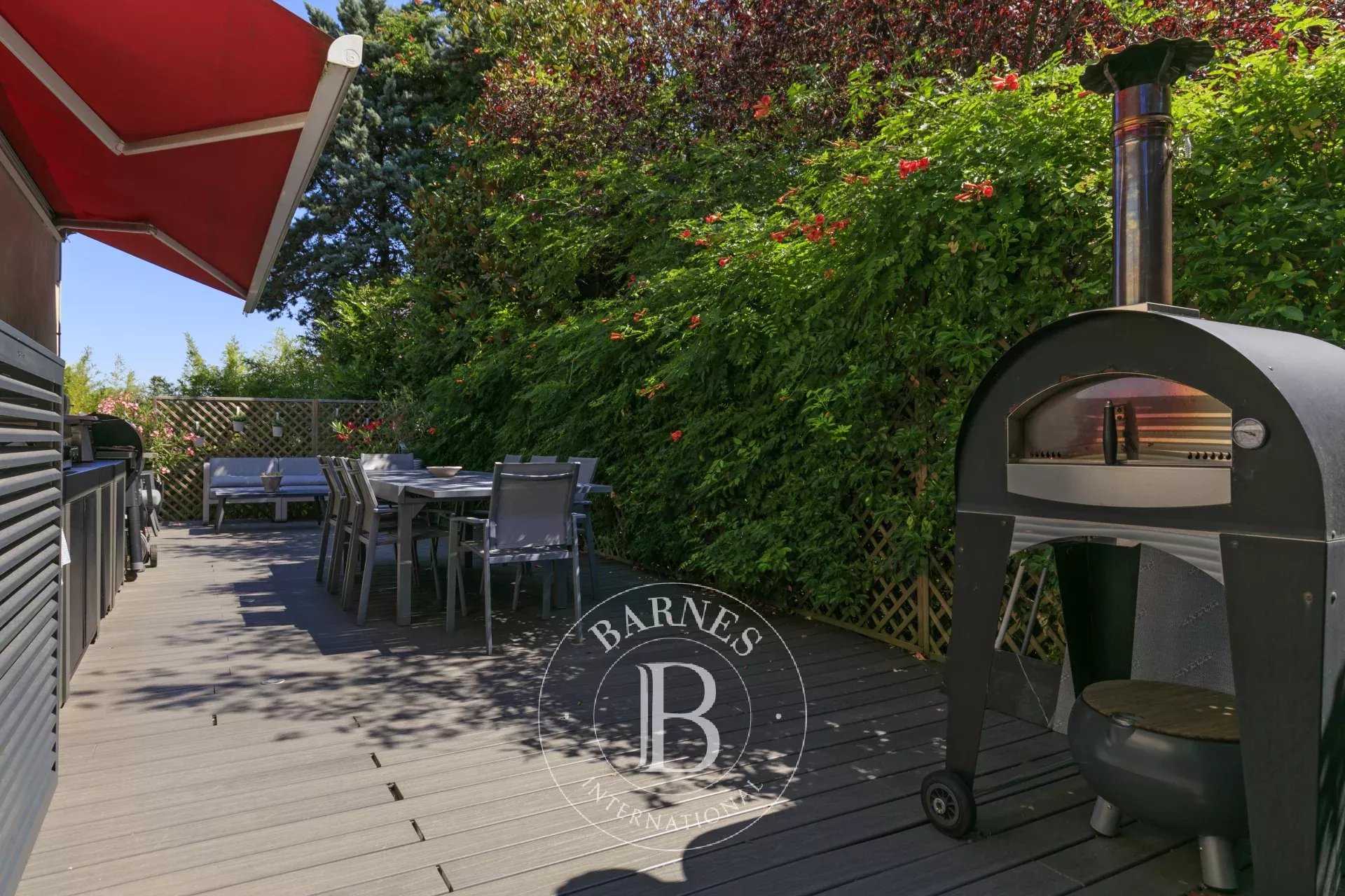 Garches  - House 5 Bedrooms