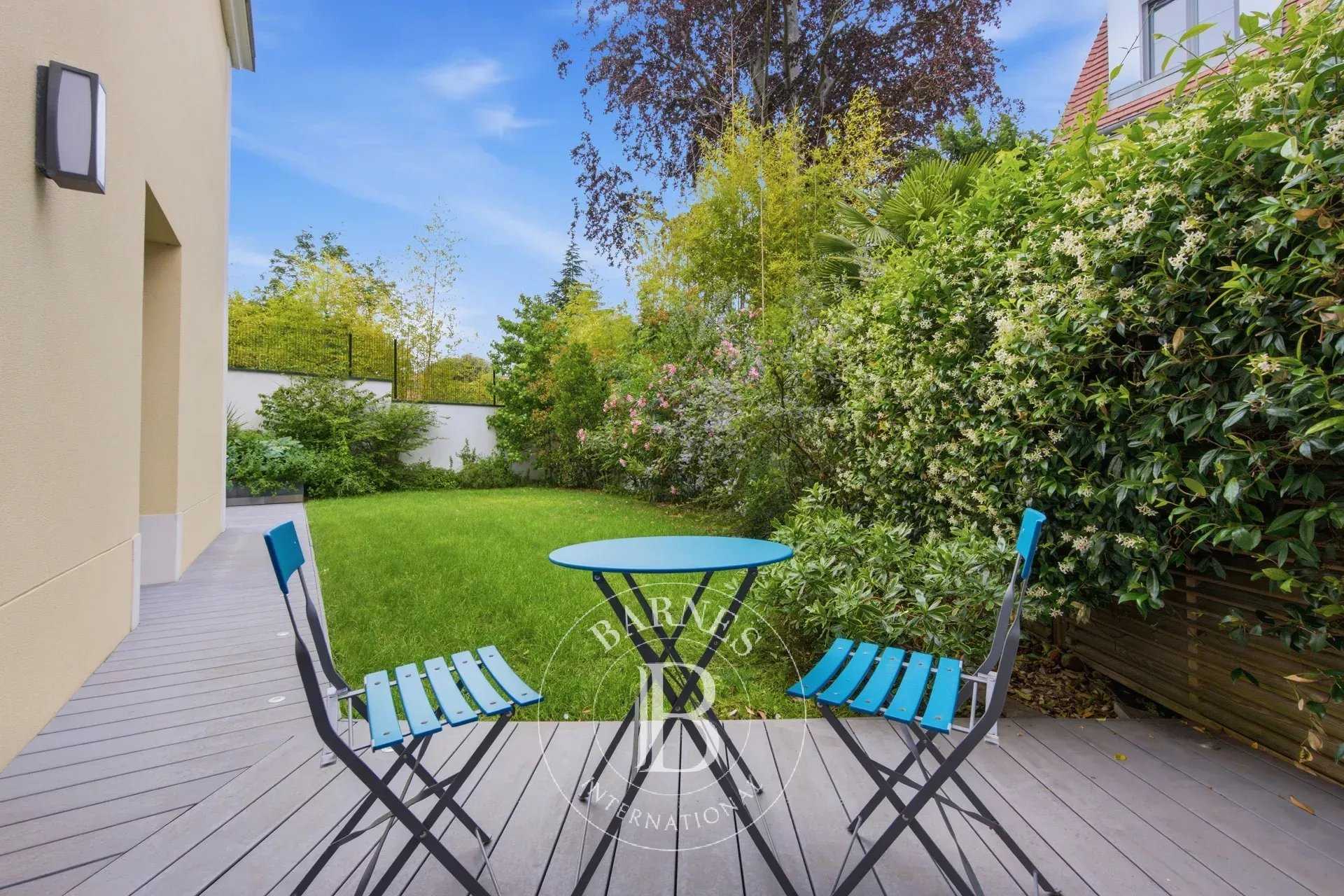 Châtenay-Malabry  - Maison 7 Pi&egrave;ces 5 Chambres