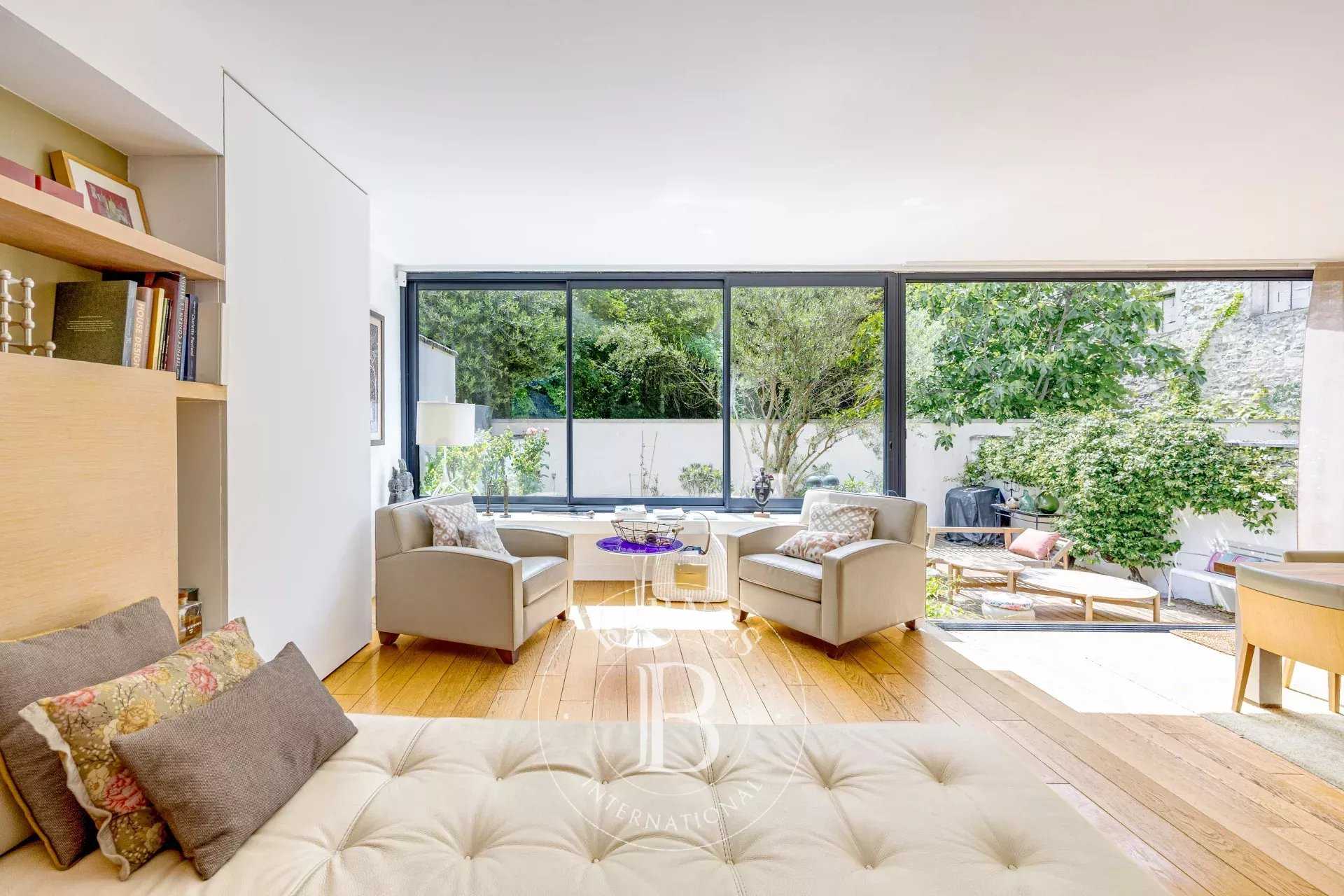 Montrouge  - House 6 Bedrooms