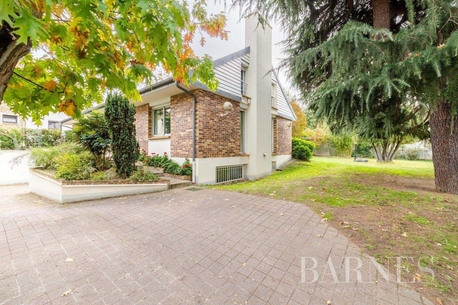 Clamart  - House 6 Bedrooms