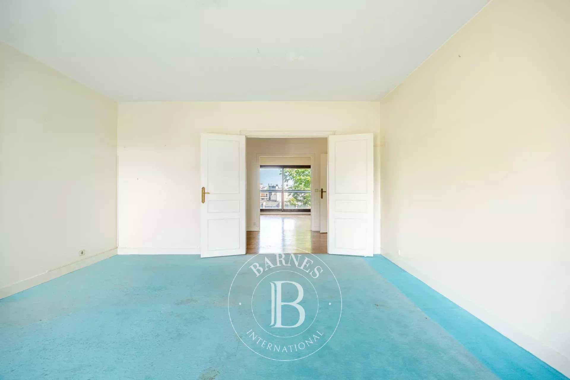 Saint-Cloud  - Appartement 5 Pi&egrave;ces 3 Chambres