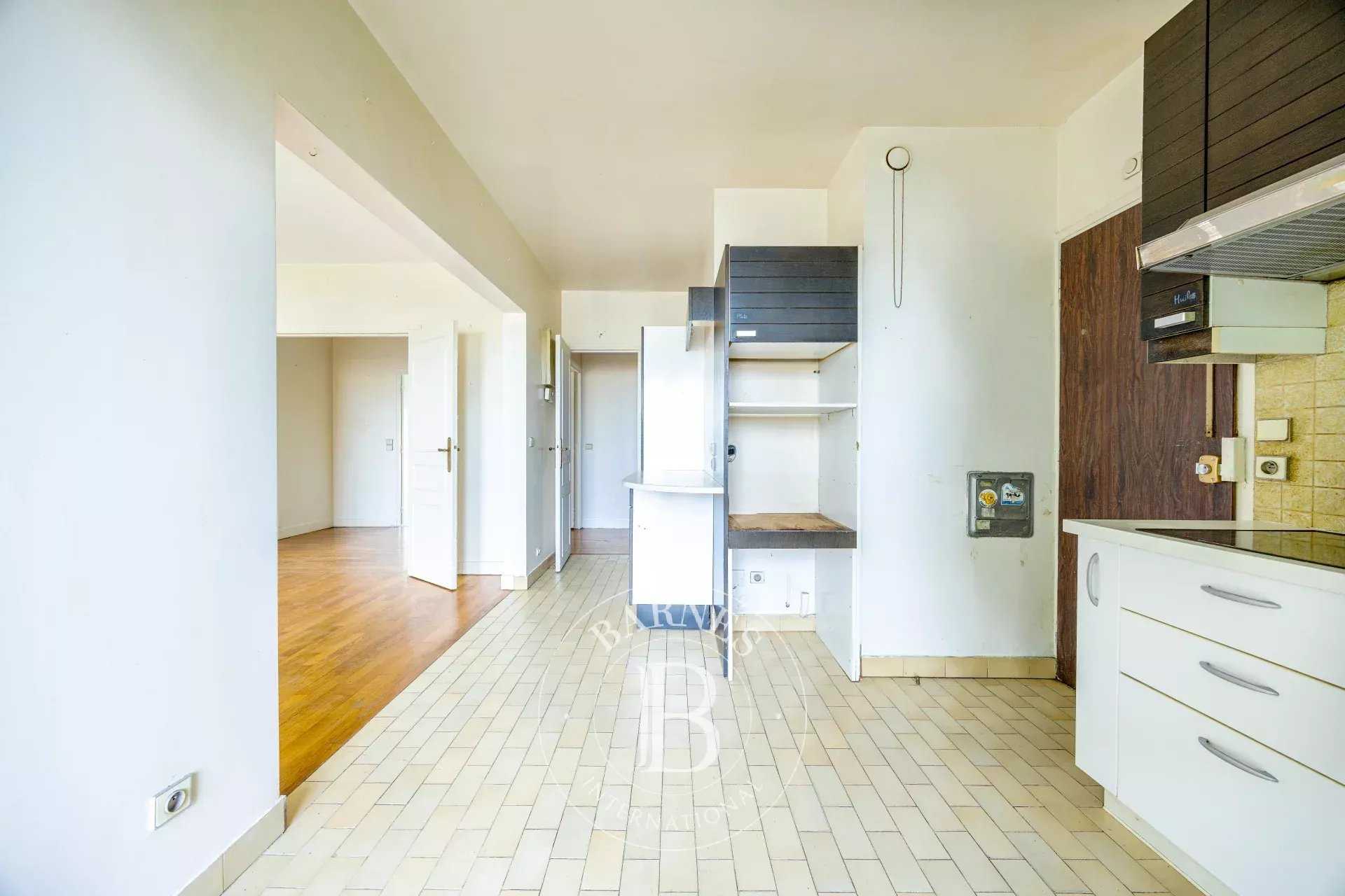 Saint-Cloud  - Appartement 5 Pi&egrave;ces 3 Chambres