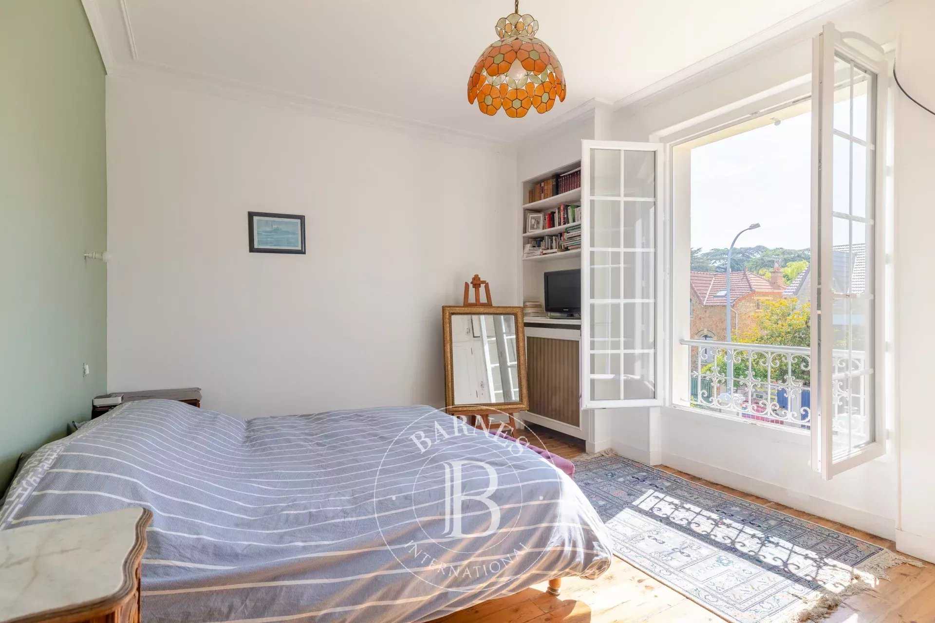 Chaville  - House 3 Bedrooms