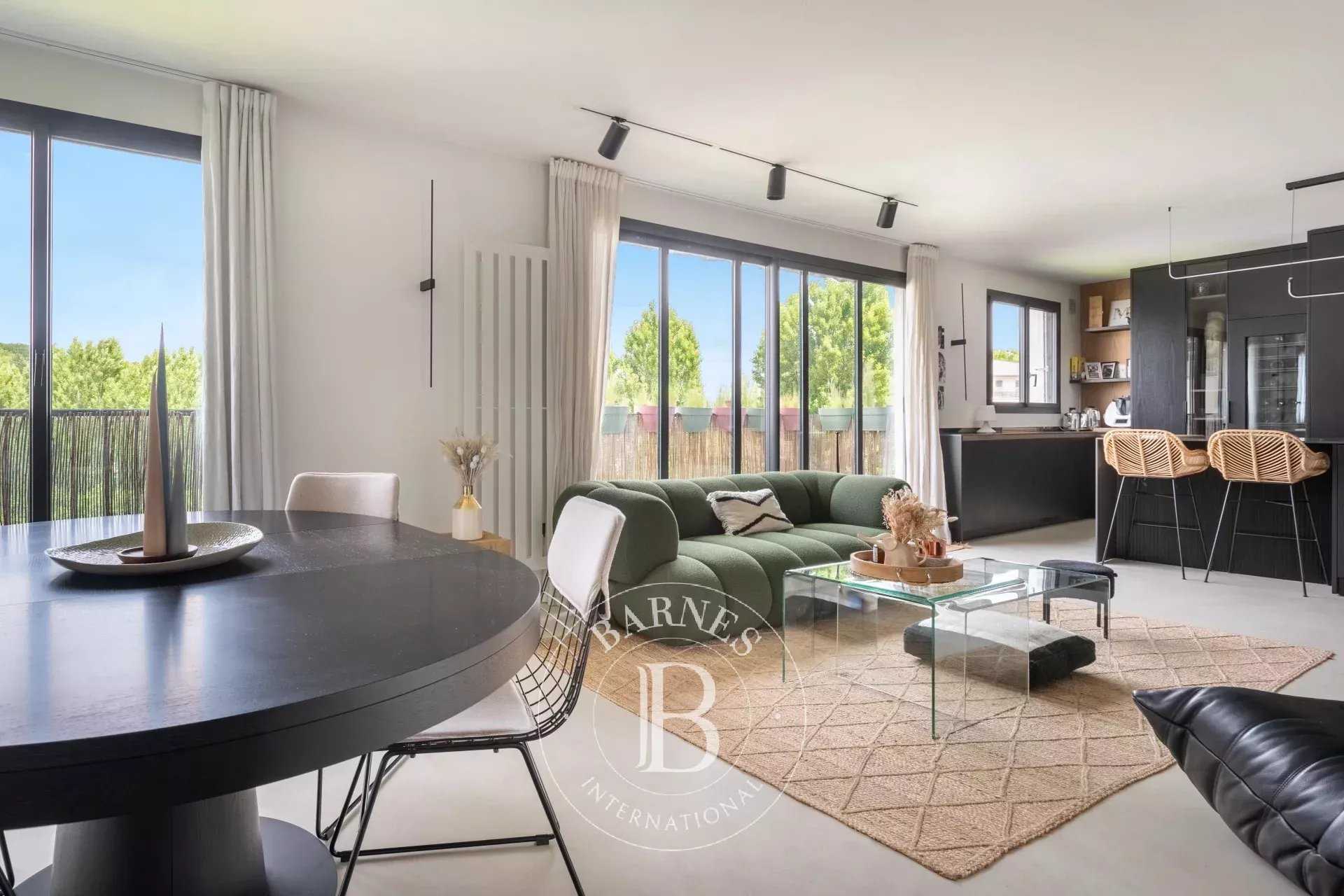 Vaucresson  - Apartment 2 Bedrooms