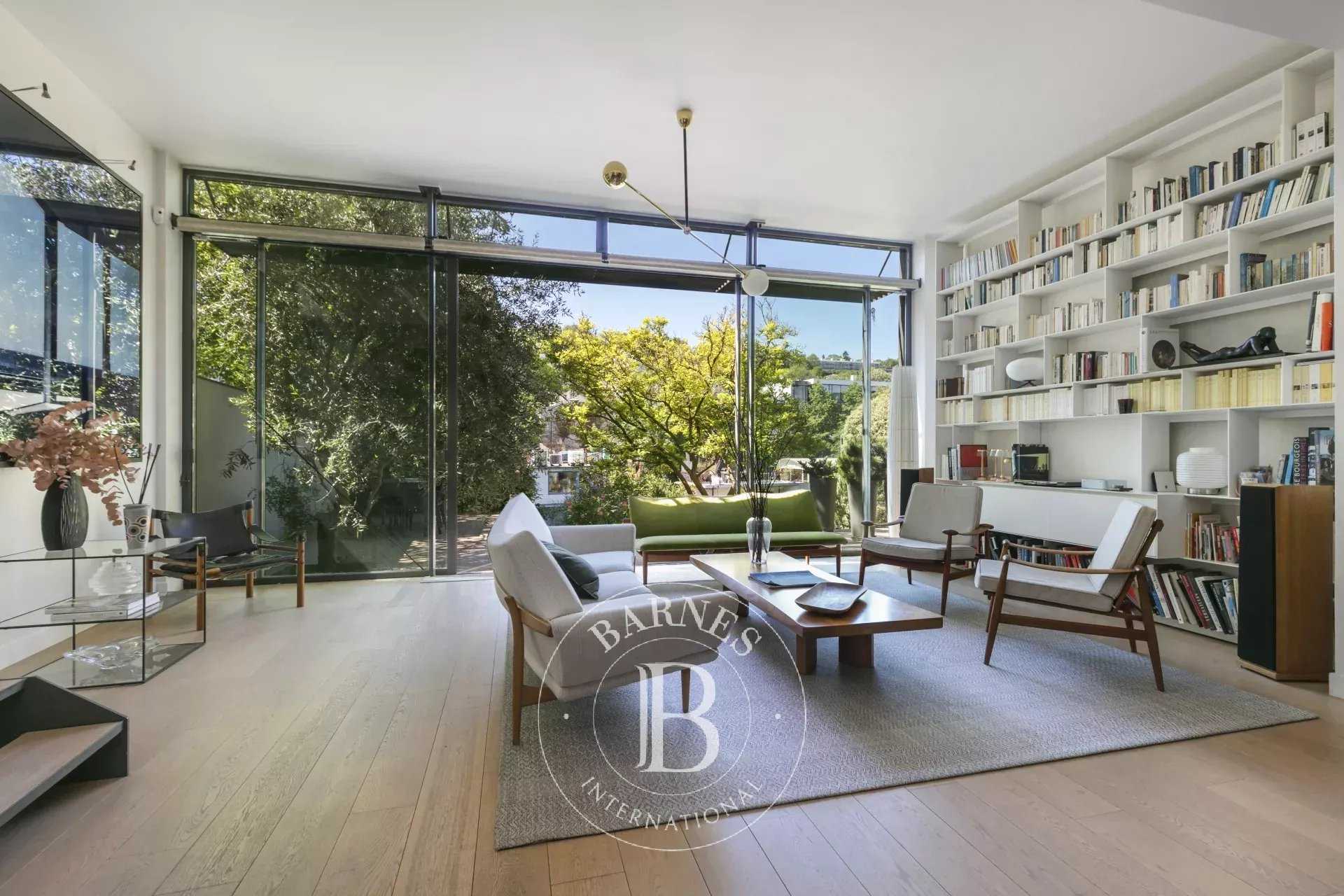 Issy-les-Moulineaux  - Maison 7 Pi&egrave;ces 4 Chambres
