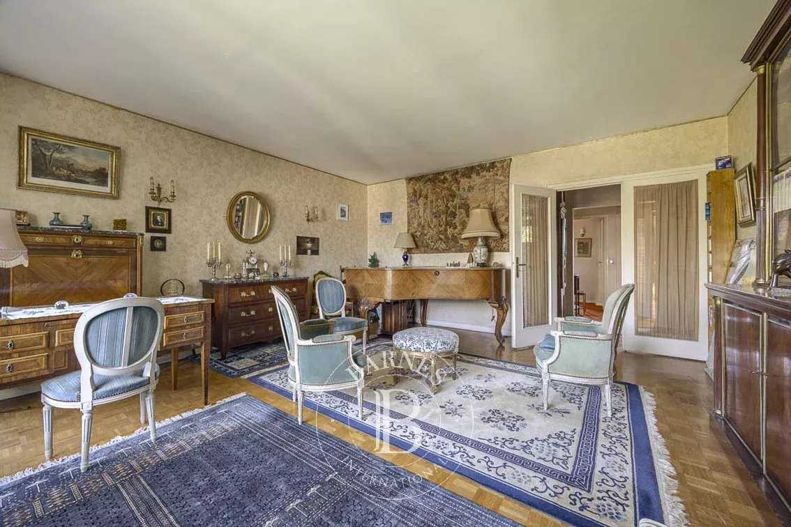 Saint-Cloud  - Apartment 4 Bedrooms