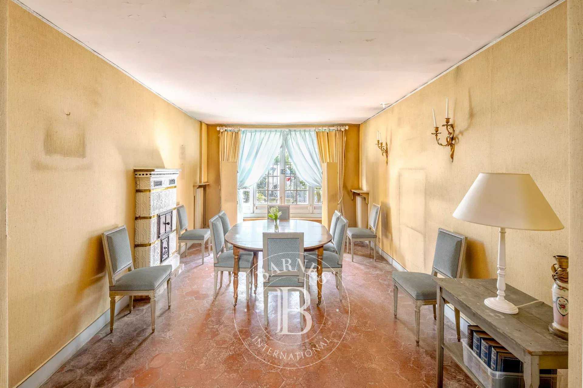 Marnes-la-Coquette  - Maison de village 10 Pi&egrave;ces 6 Chambres