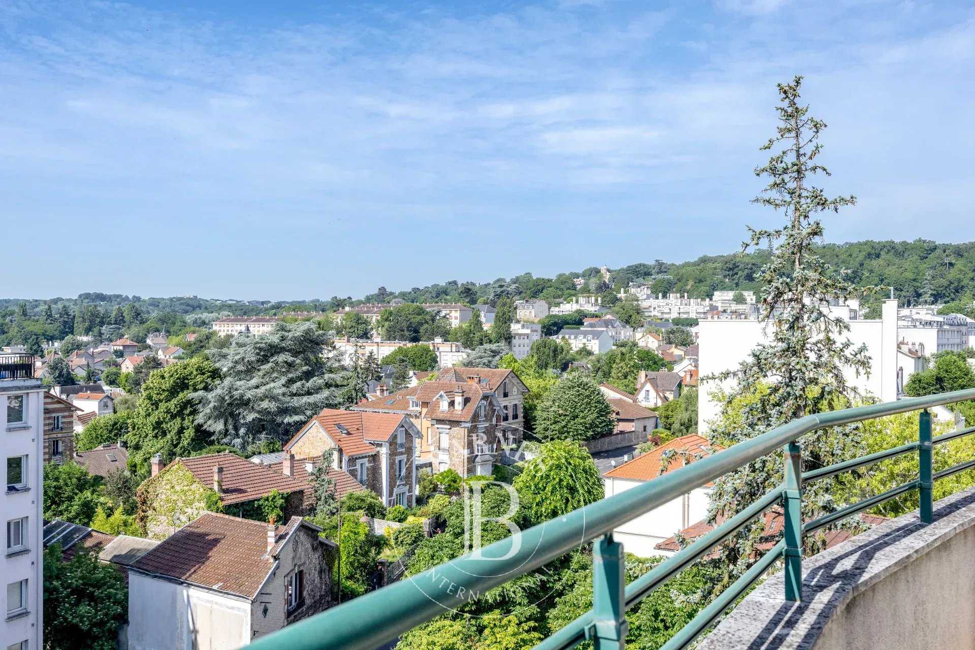 Sceaux  - Appartement 4 Pi&egrave;ces 2 Chambres