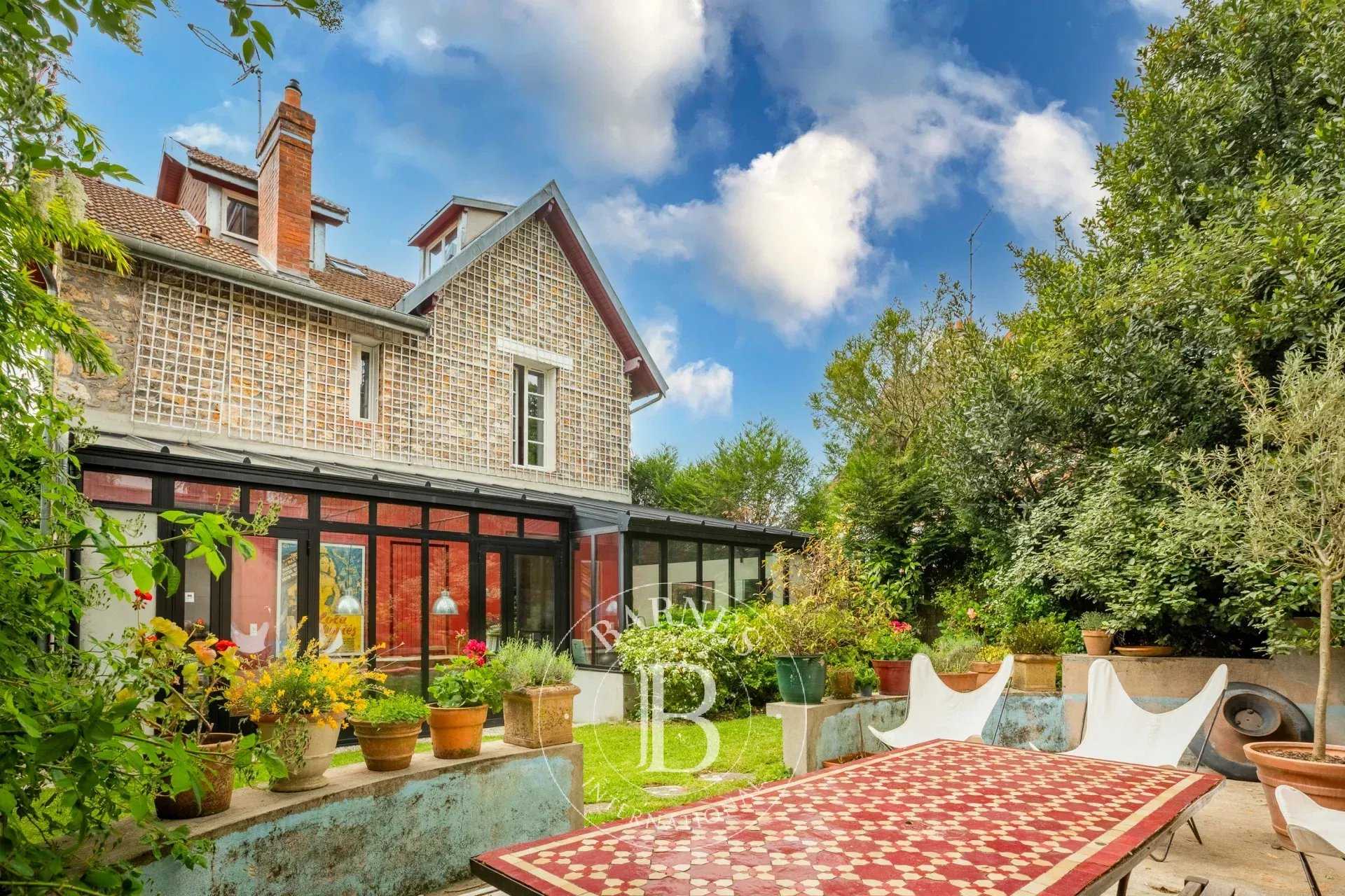 Sèvres  - House 6 Bedrooms