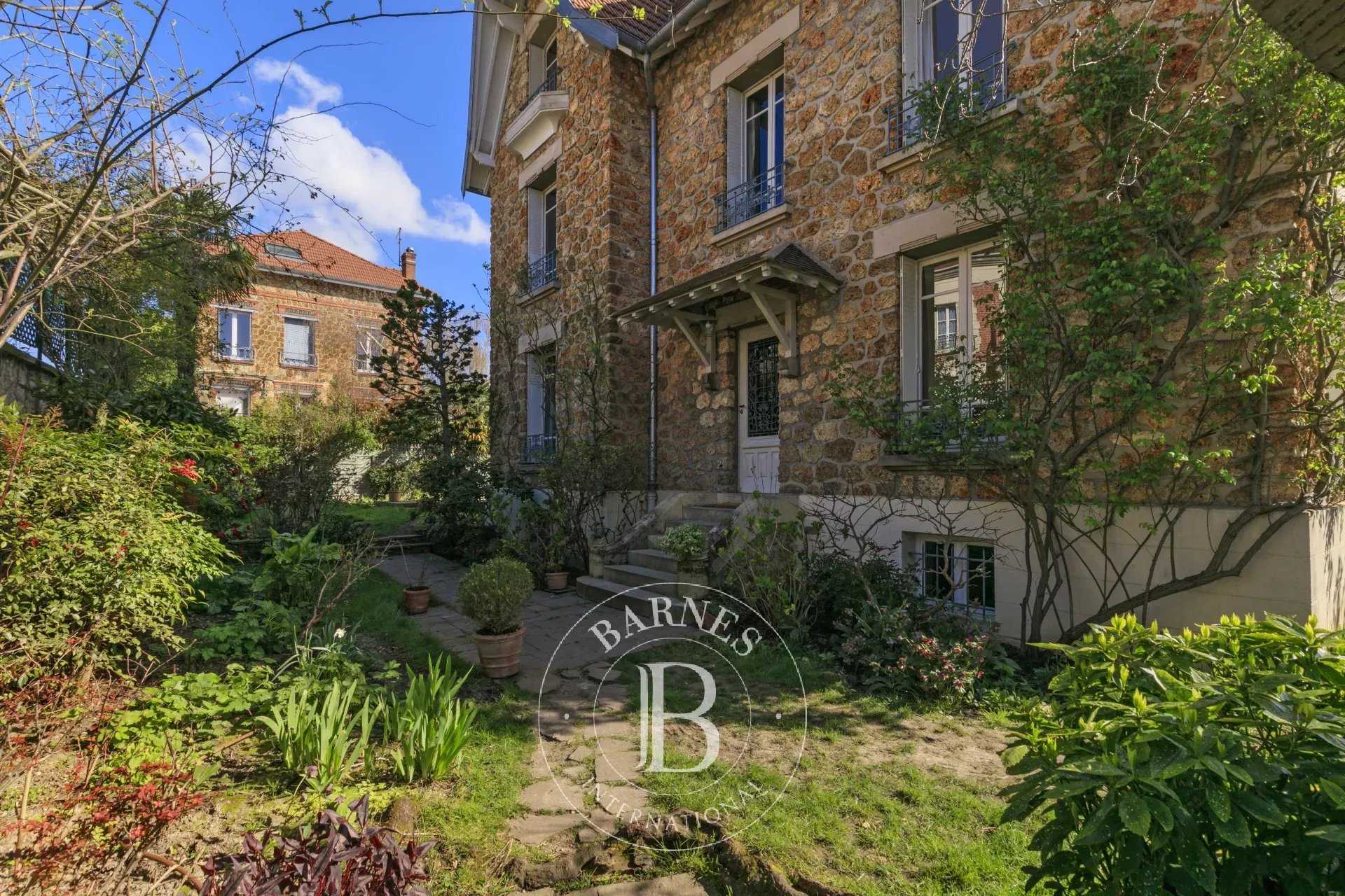 Meudon  - Maison 9 Pi&egrave;ces 6 Chambres