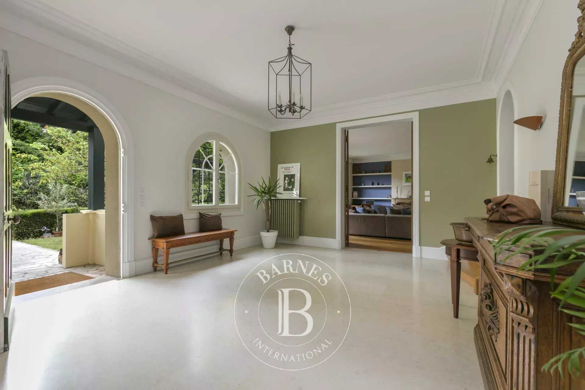 Garches  - House 5 Bedrooms