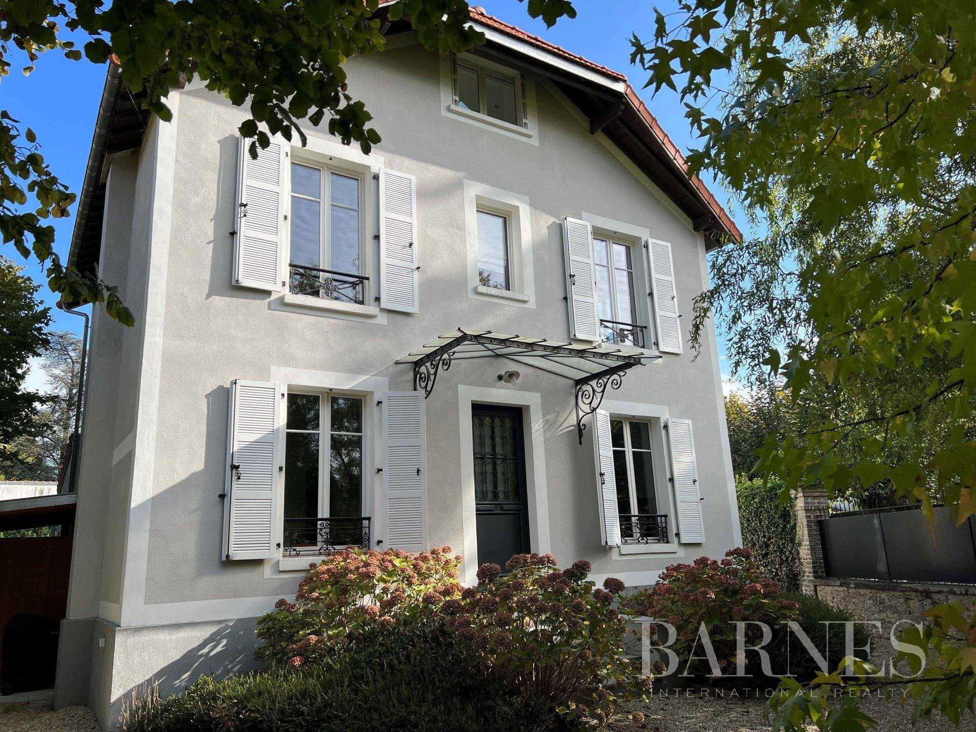 House Vaucresson  -  ref 8164797 (picture 1)