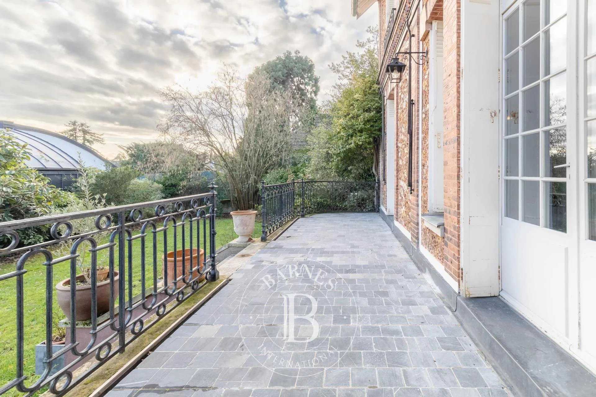 Villa Sèvres  -  ref 8004792 (picture 2)