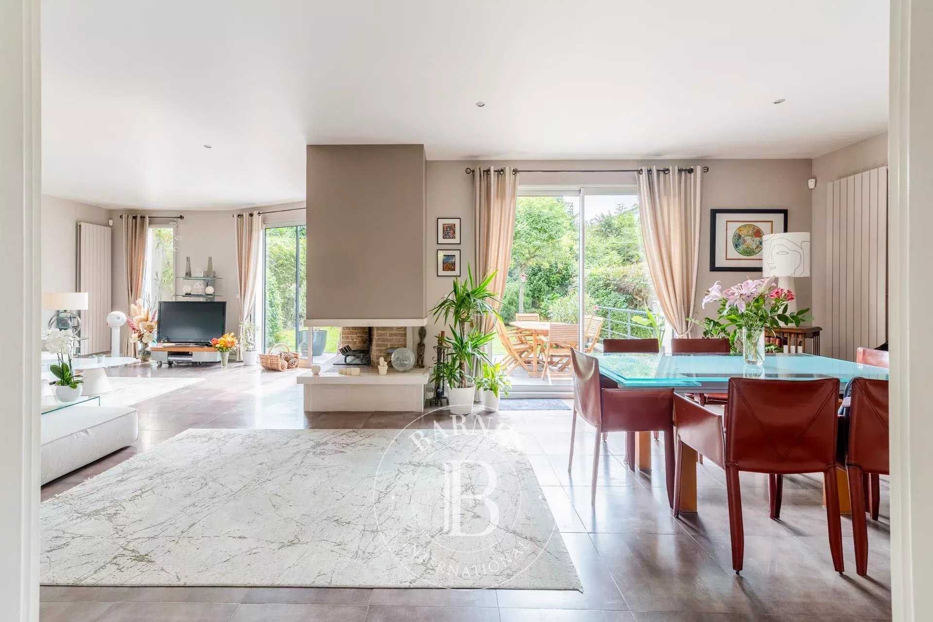 Maison Clamart  -  ref 85994336 (picture 1)