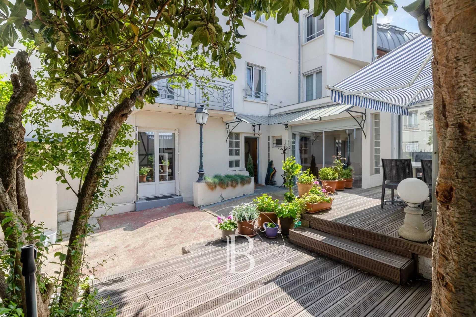 Issy-les-Moulineaux  - House 5 Bedrooms