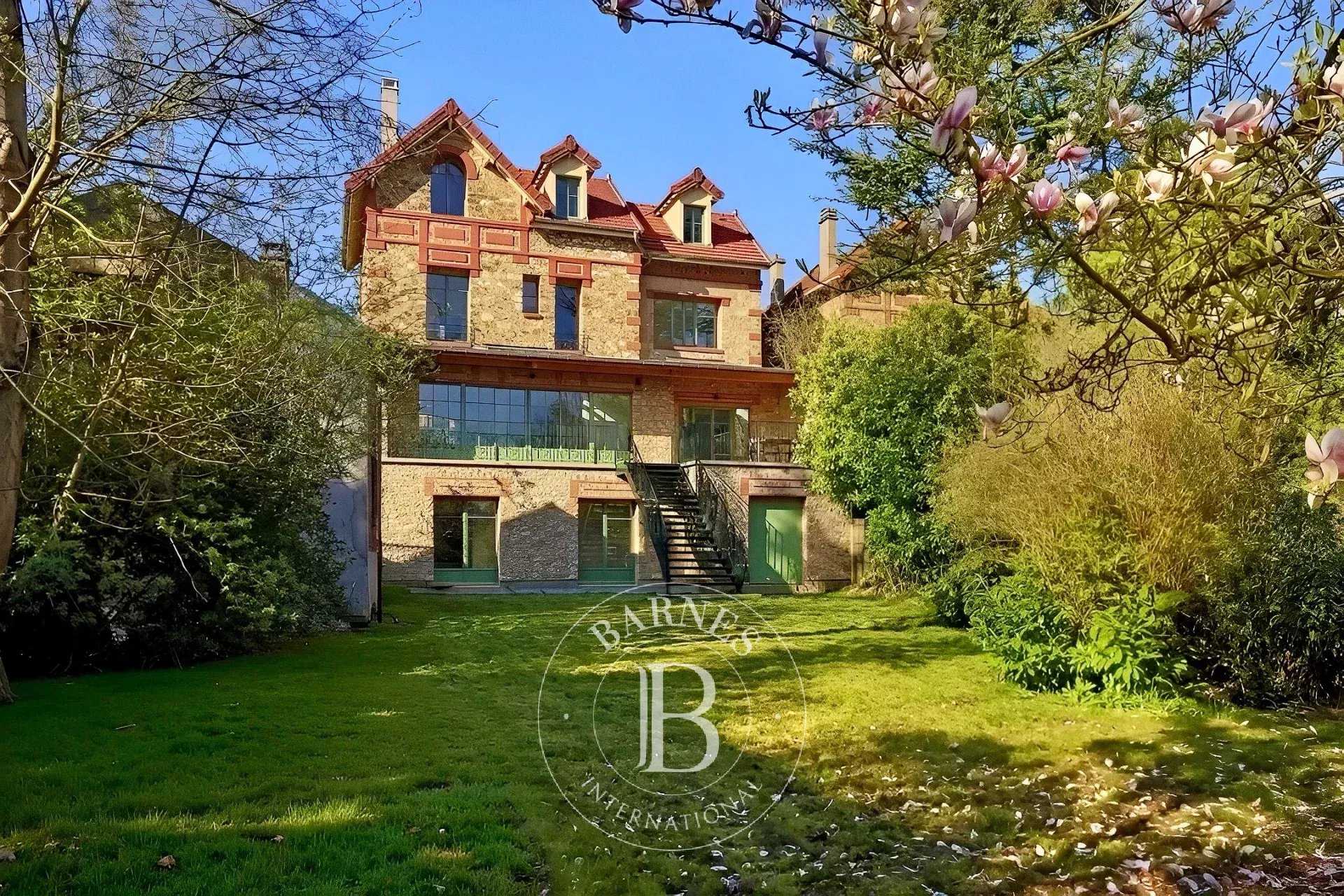 House Saint-Cloud  -  ref 86720994 (picture 1)