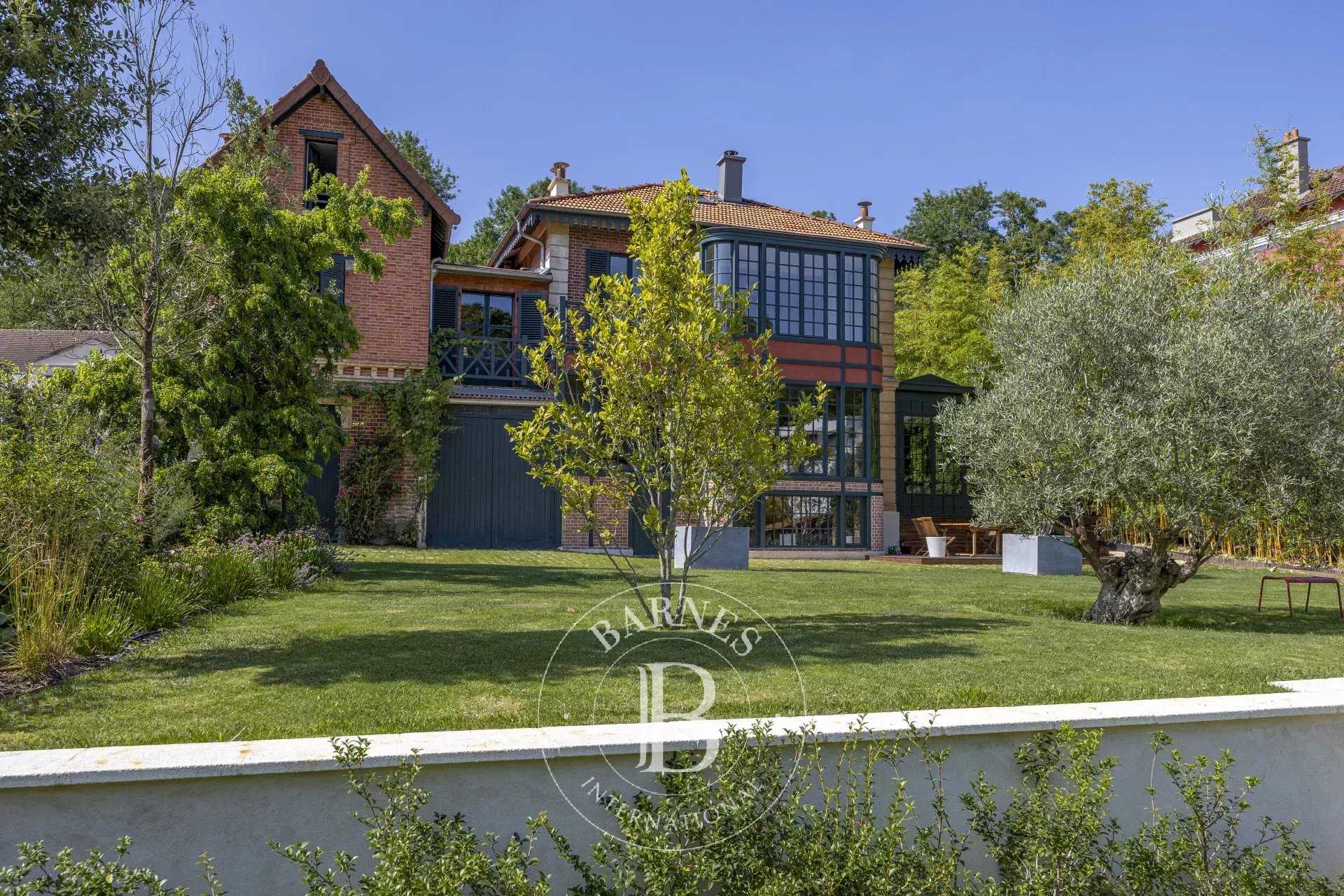 Maison Ville-d'Avray  -  ref 86080101 (picture 2)