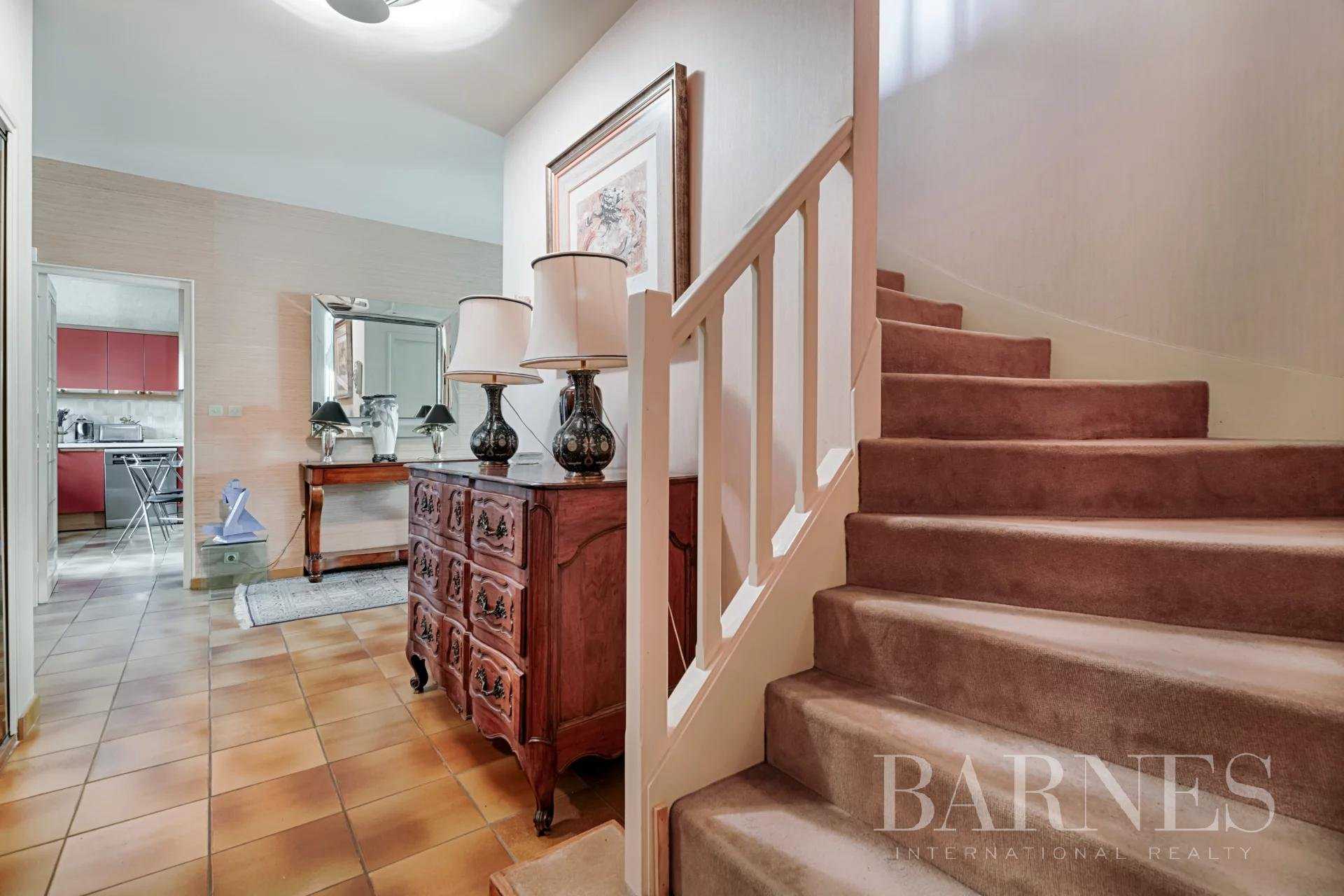House Bourg-la-Reine  -  ref 7128270 (picture 2)