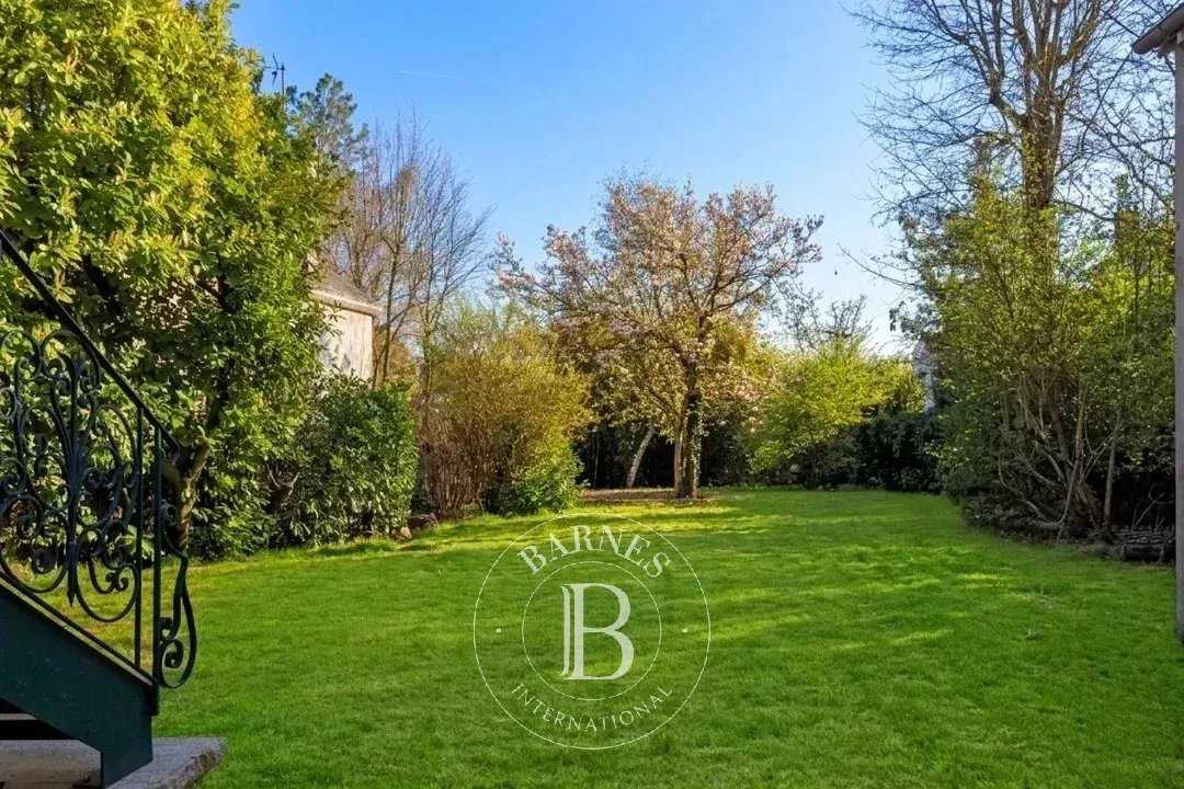 Maison Saint-Cloud  -  ref 86720994 (picture 2)