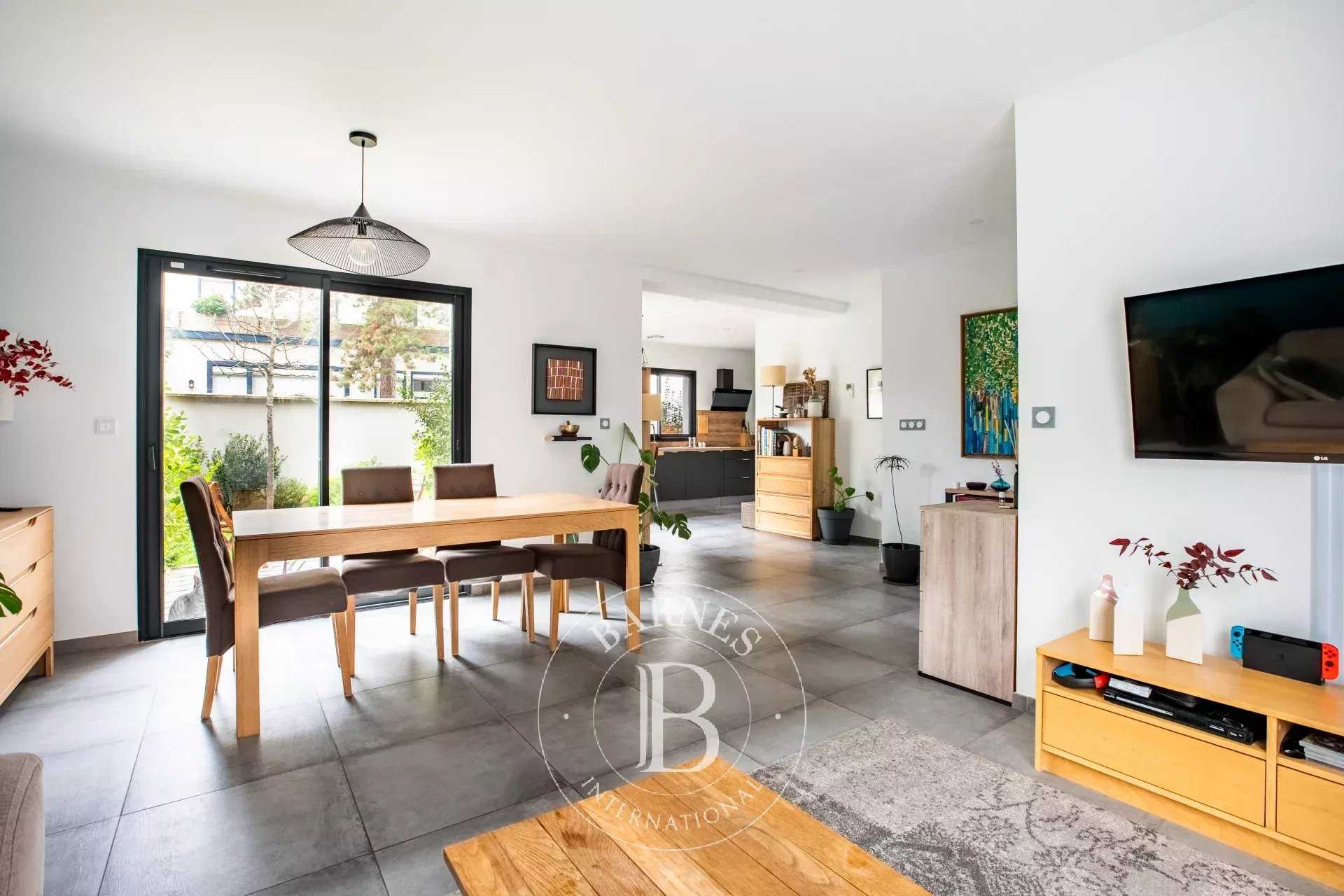 Sceaux  - House 5 Bedrooms