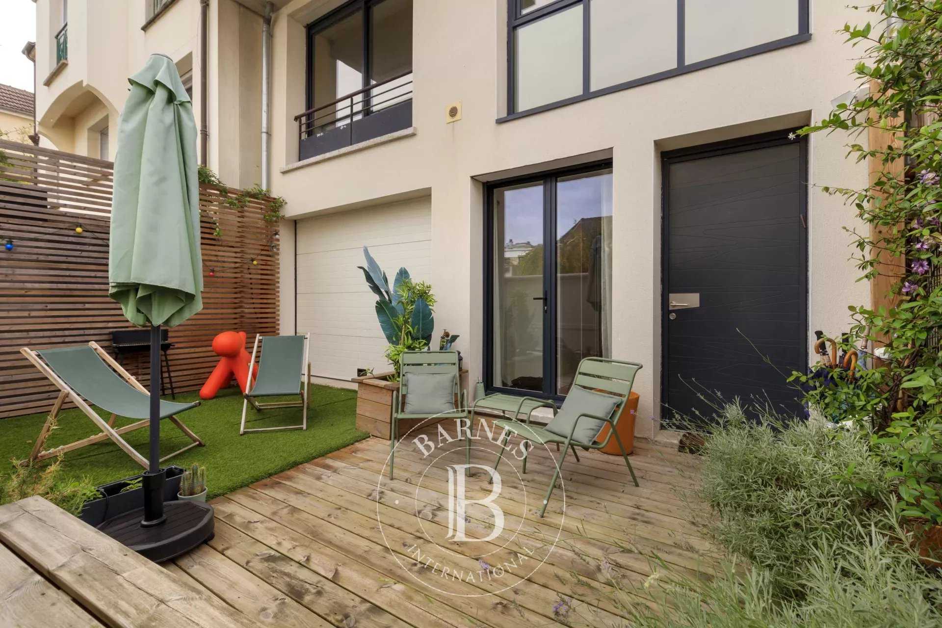 Maison Issy-les-Moulineaux  -  ref 86211540 (picture 2)