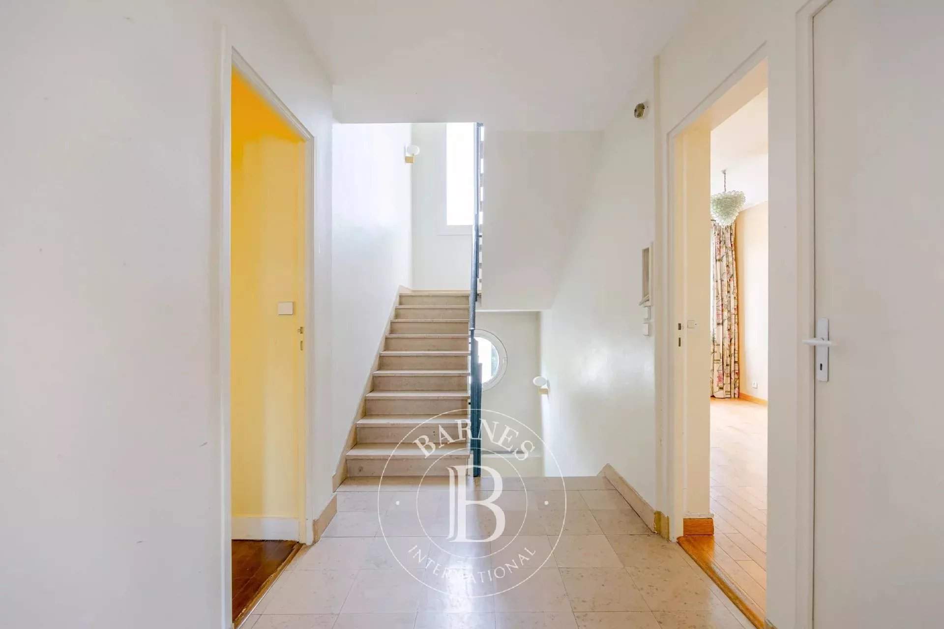 Garches  - House 5 Bedrooms - picture 12