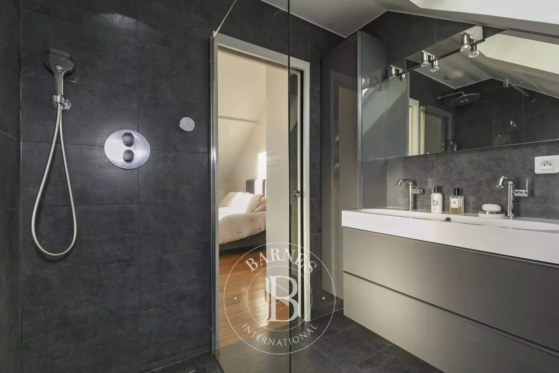 Vanves  - Maison 5 Pi&egrave;ces 3 Chambres - picture 10