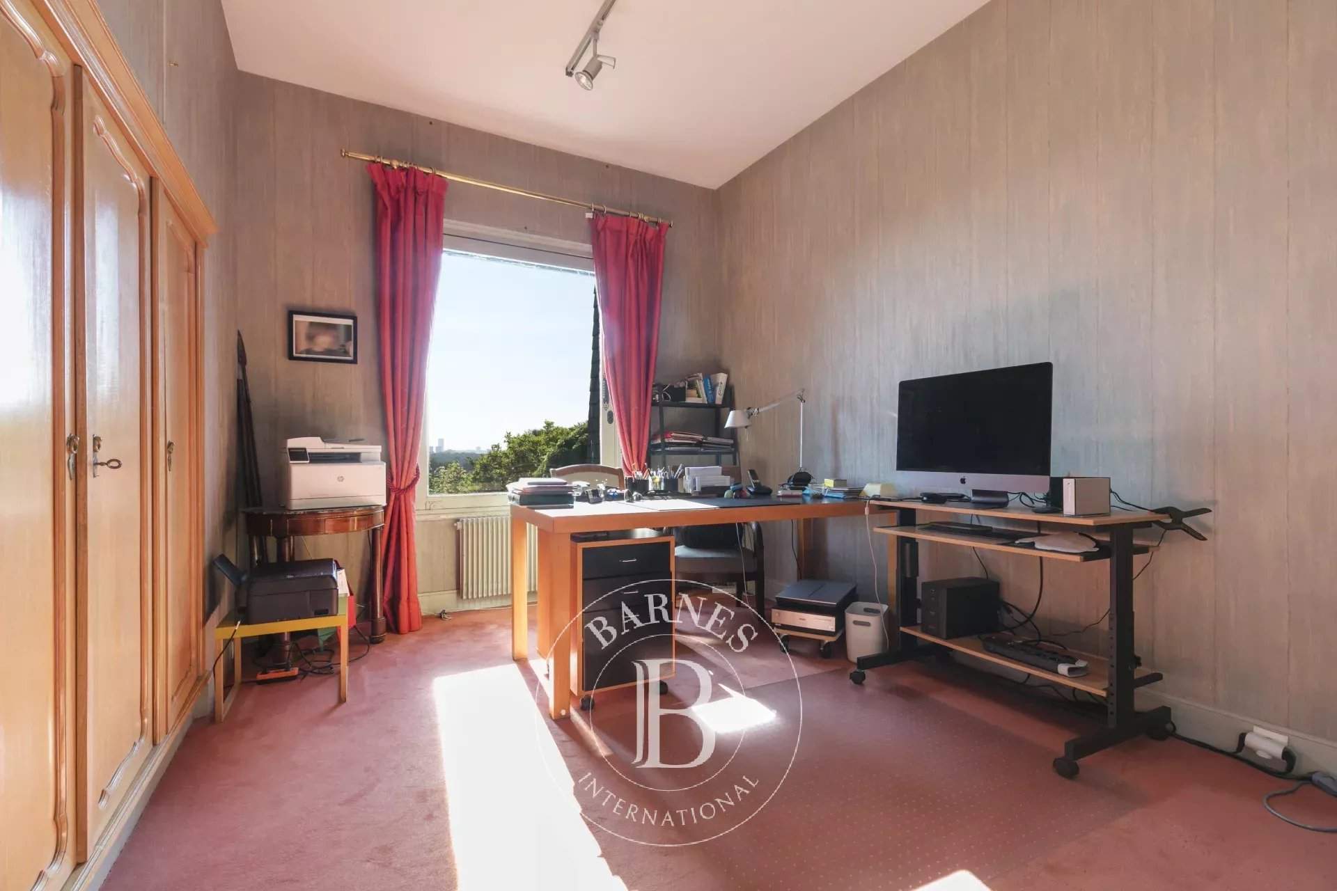 Saint-Cloud  - House 5 Bedrooms - picture 14