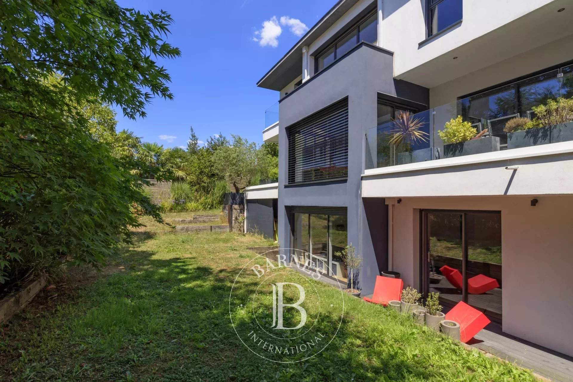 Clamart  - Maison 8 Pièces - picture 10