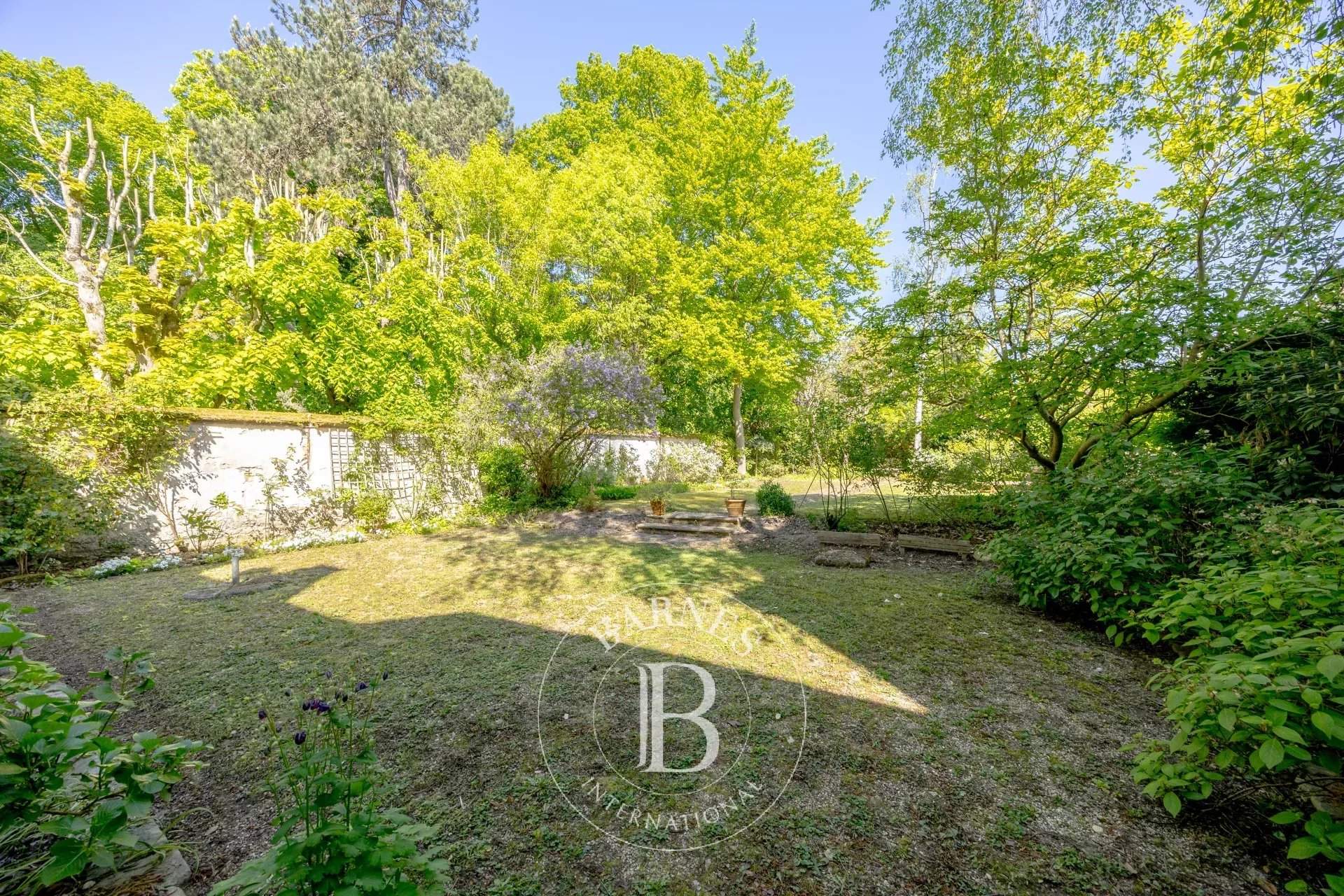 Marnes-la-Coquette  - Maison de village 10 Pi&egrave;ces 6 Chambres - picture 2