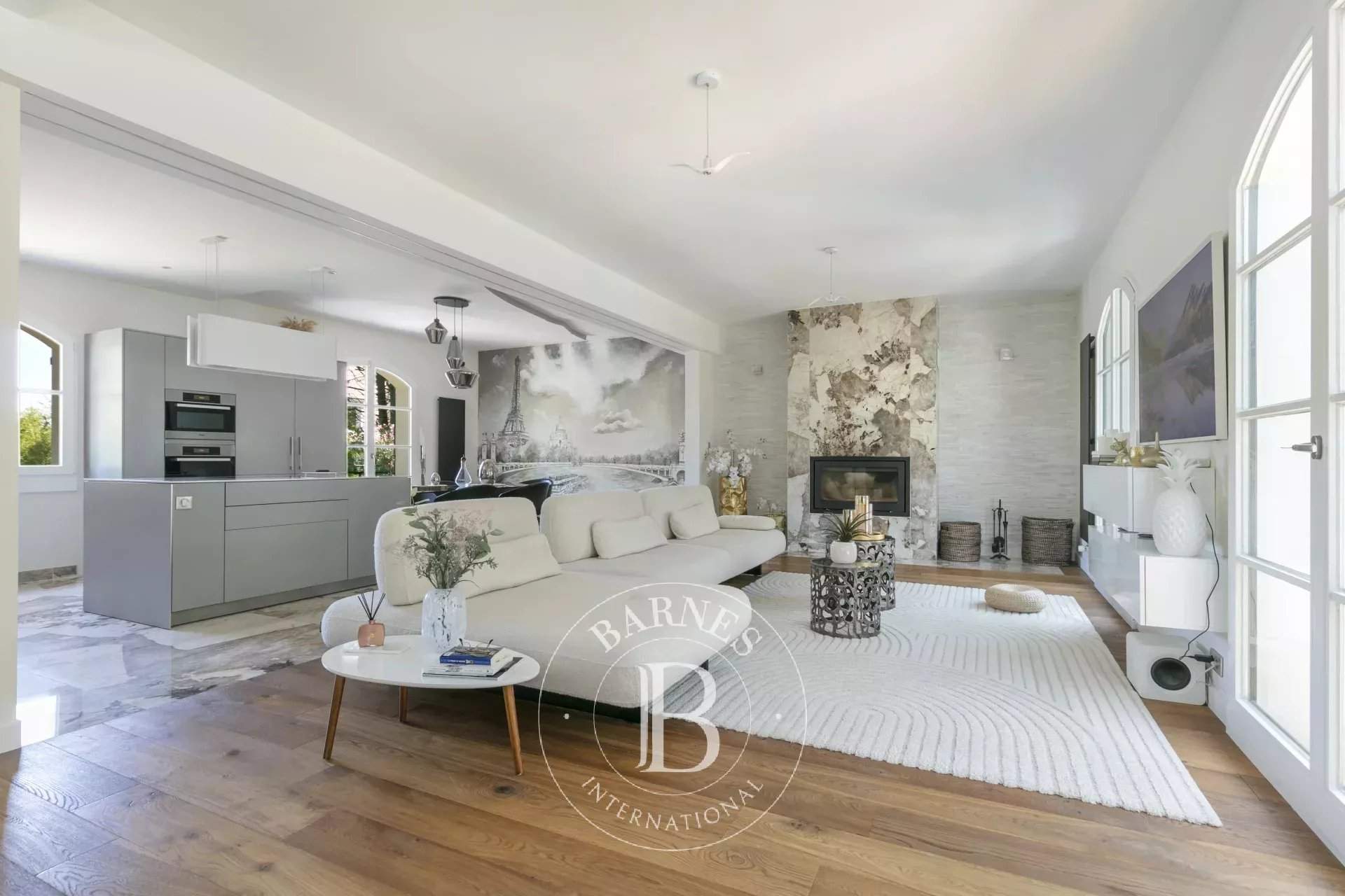 Garches  - House 5 Bedrooms - picture 1