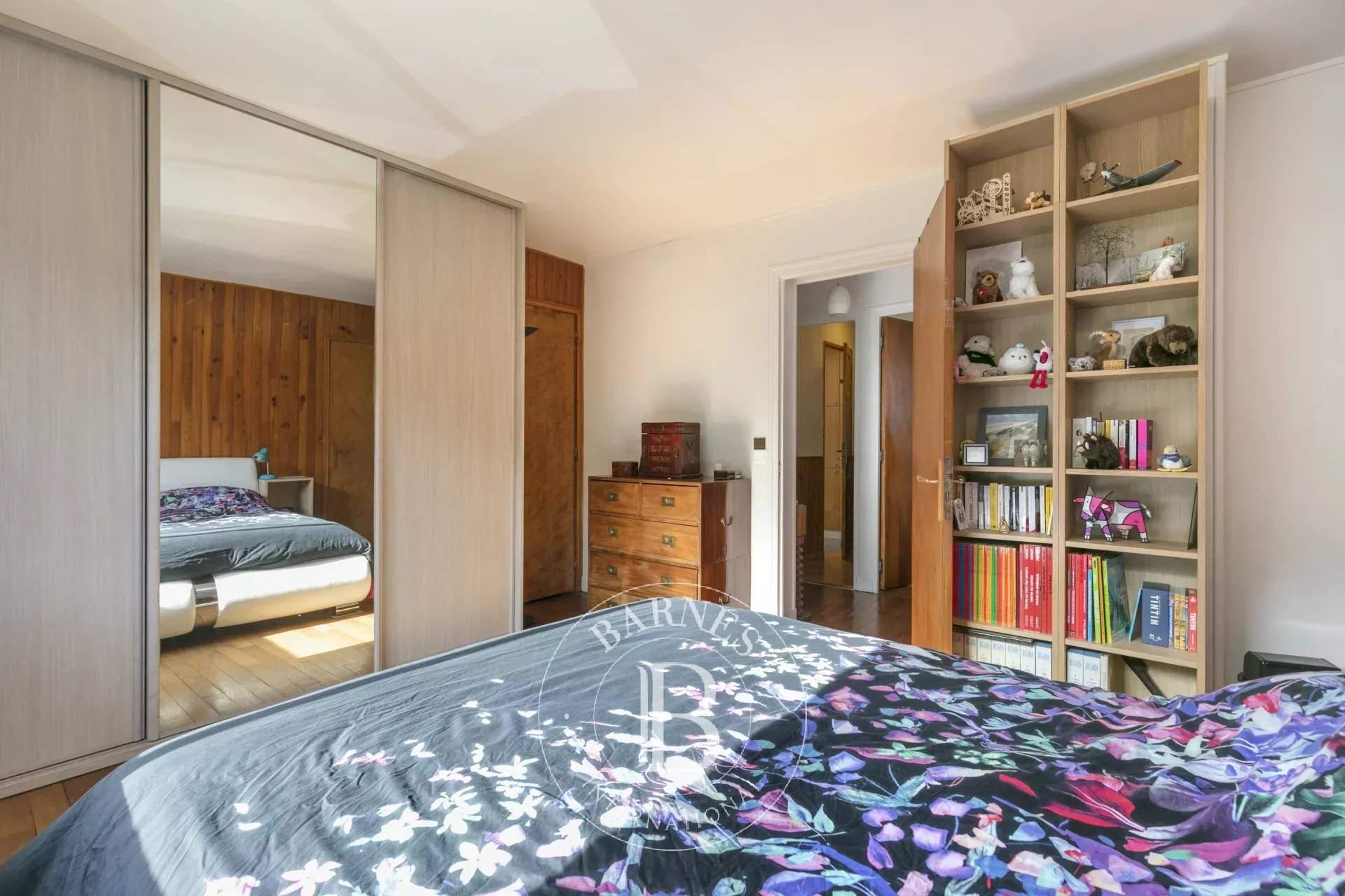 Chaville  - Maison 7 Pi&egrave;ces 5 Chambres - picture 7