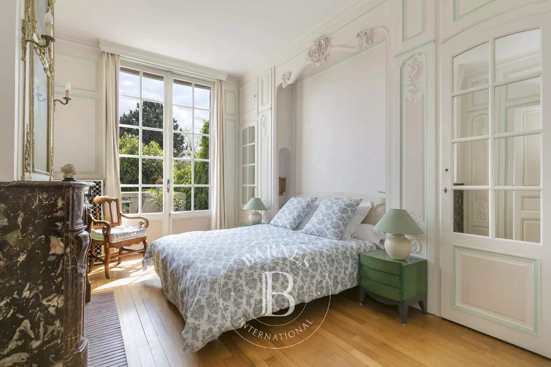 Saint-Cloud  - House 6 Bedrooms - picture 8